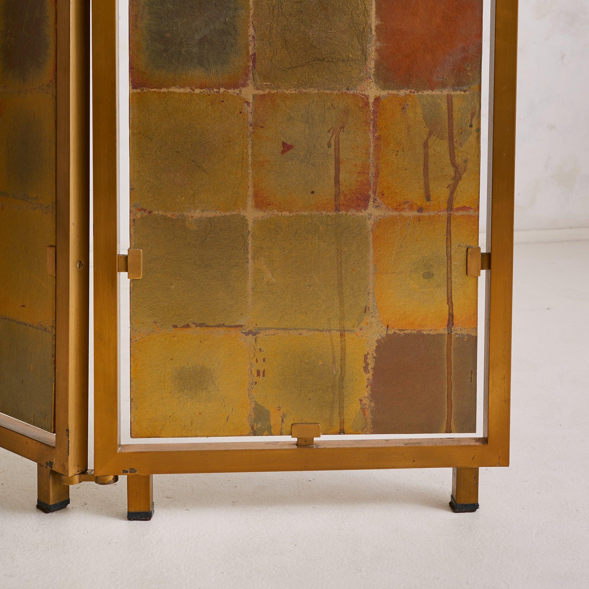 French Gilt-Metal + Patinated Gold-Leaf Folding Screen, 1970s Bon état - En vente à Chicago, IL
