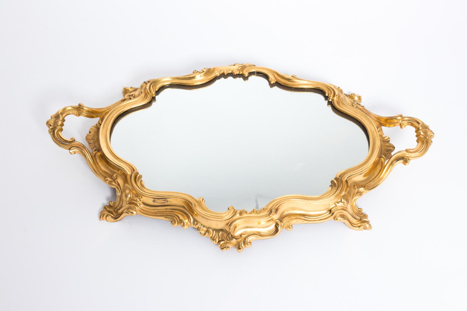 French Gilt Plateau Mirror In Good Condition In Stamford, CT