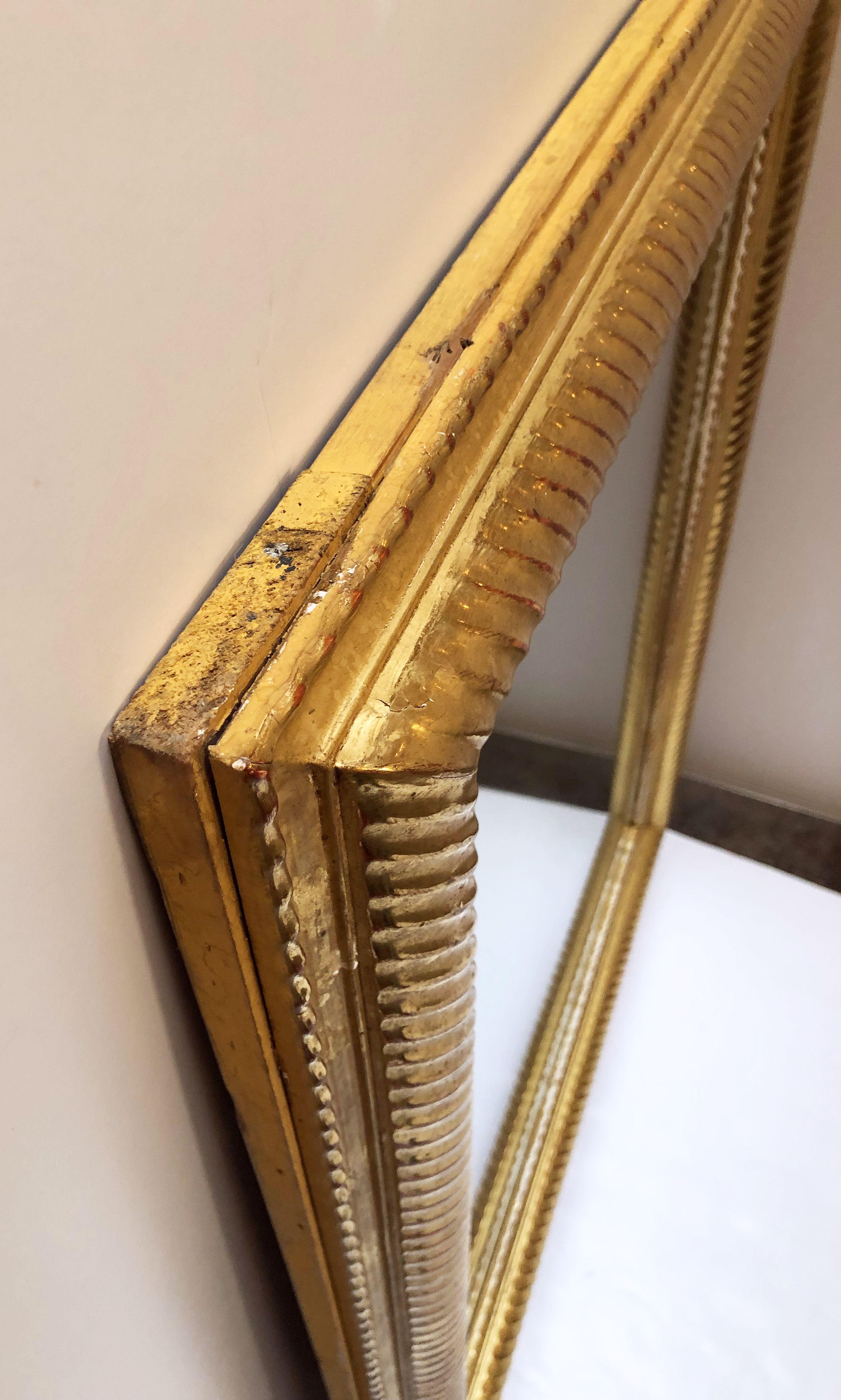 French Gilt Rectangular Wall Mirror (H 39 x W 30 3/4) In Good Condition For Sale In Austin, TX