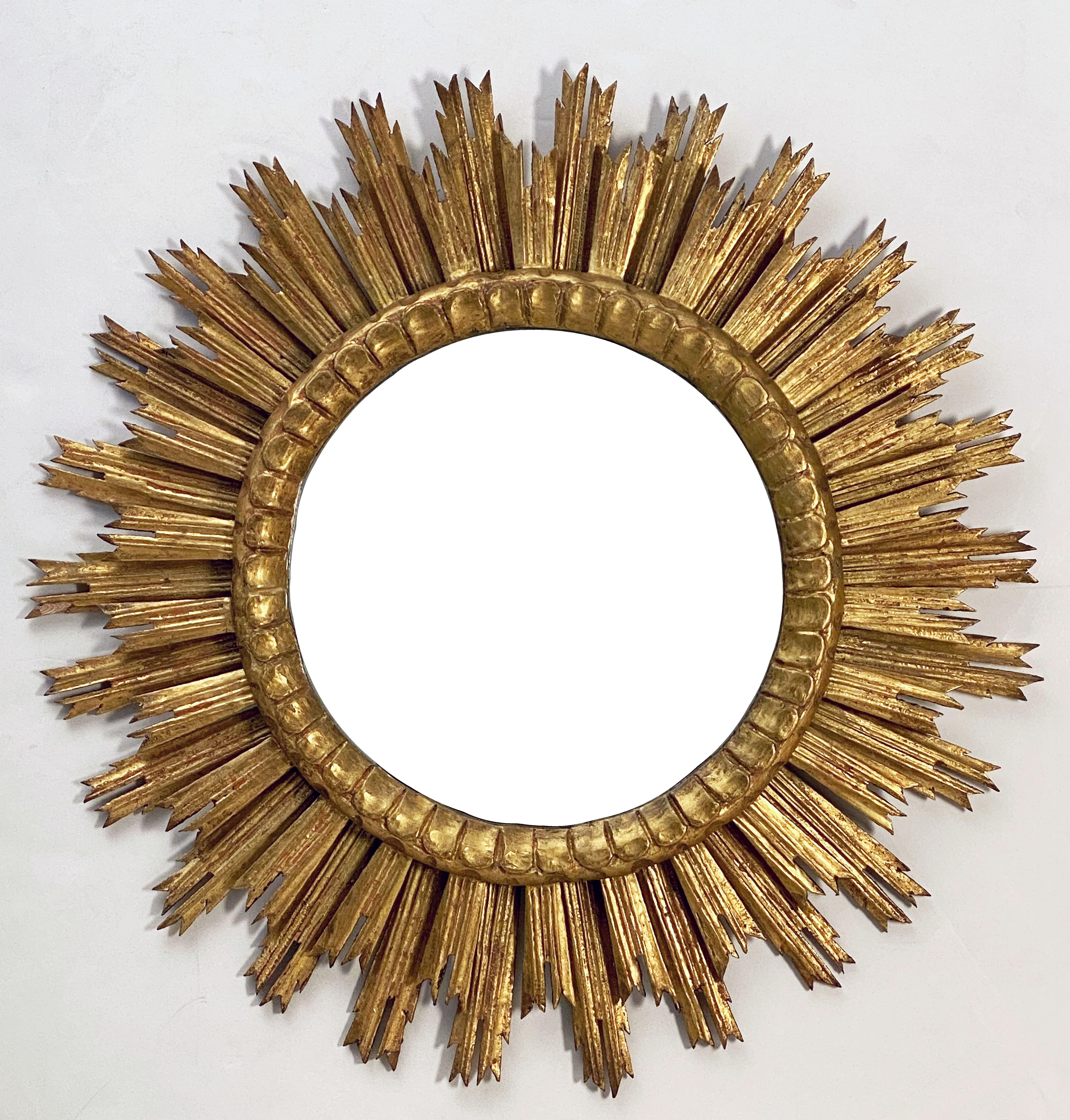 French Gilt Starburst or Sunburst Mirror (Diameter 30) 8