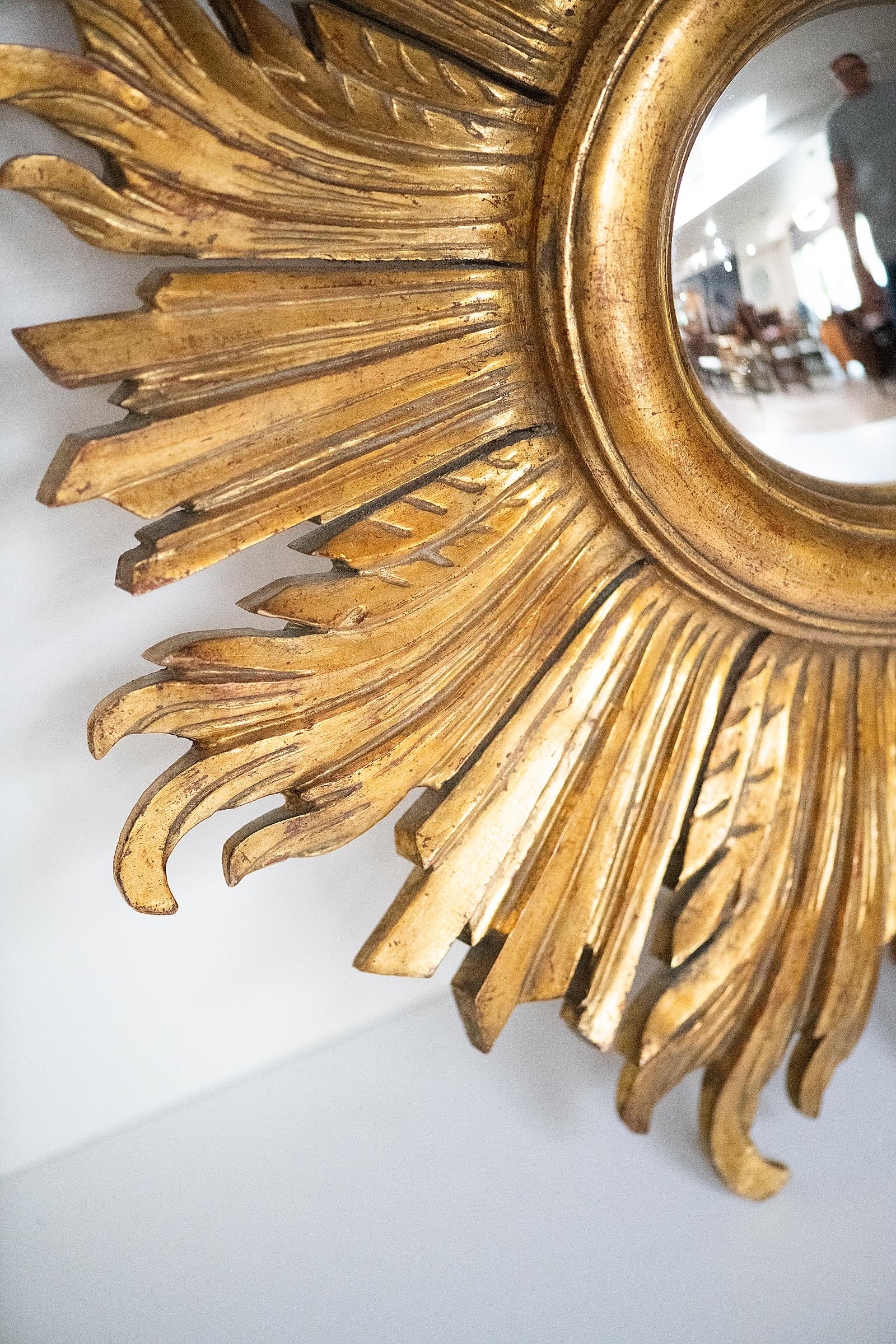 French Gilt Sunburst or Starburst Convex Mirror (Diameter 22 3/4) For Sale 1