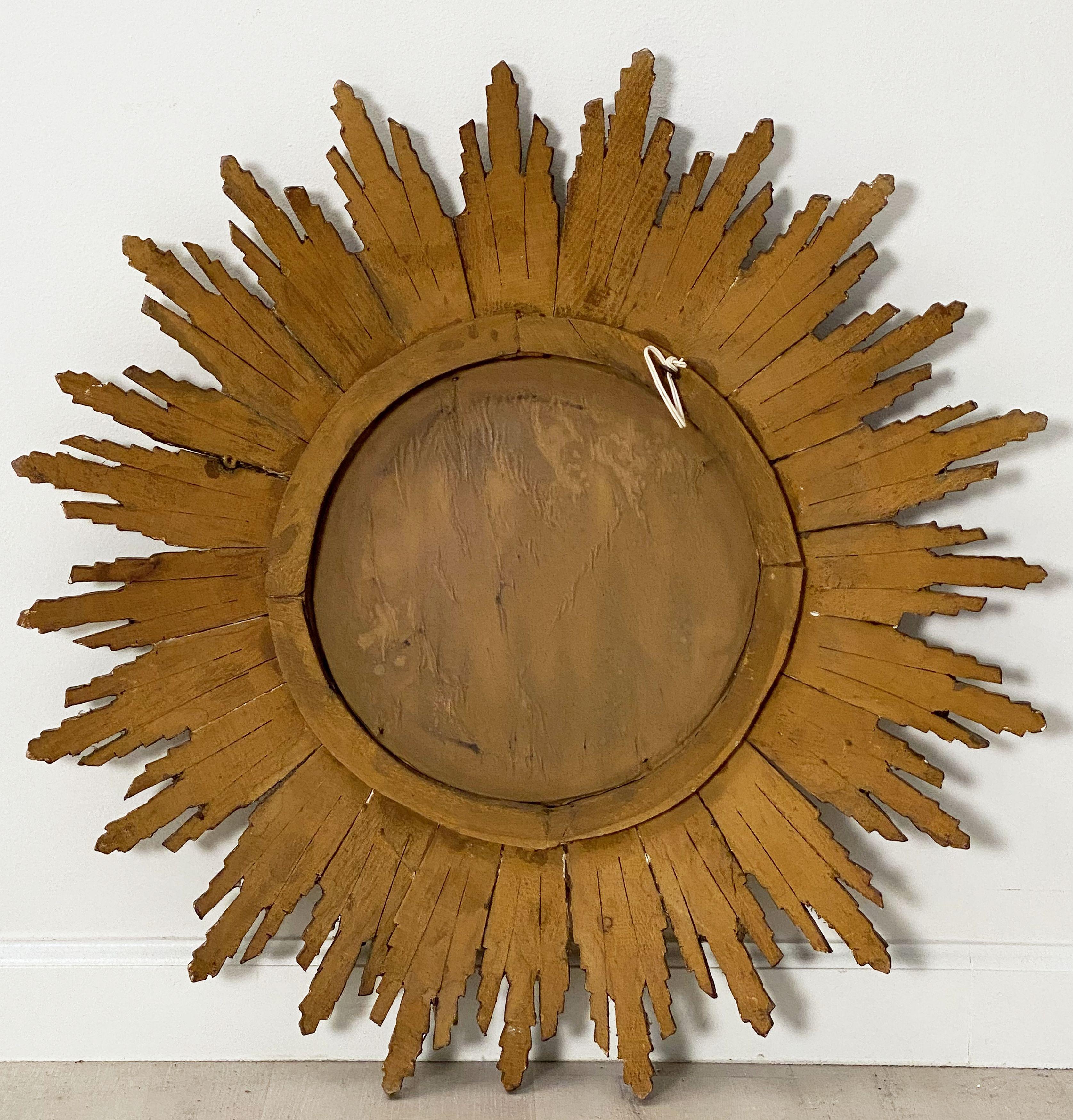 French Gilt Sunburst or Starburst Mirror (Diameter 27 1/2) 9