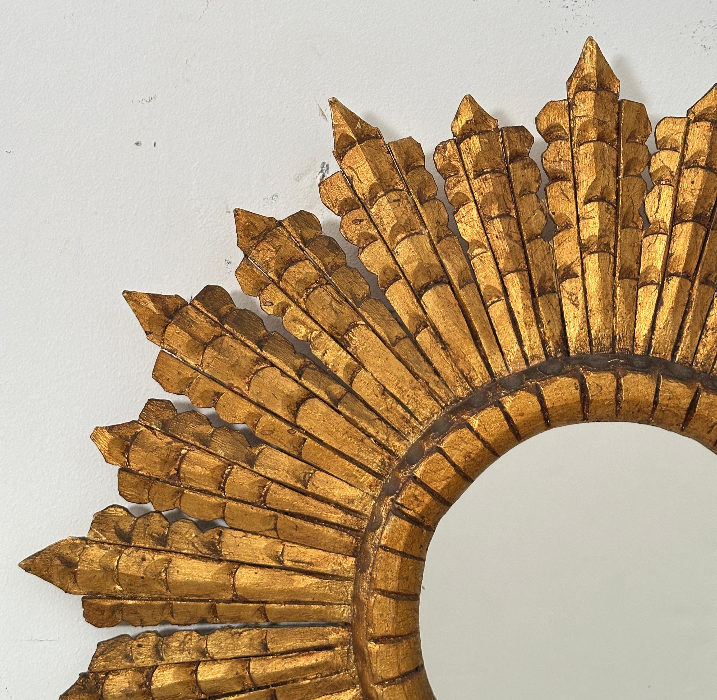 Französisch vergoldet Sunburst oder Starburst Spiegel (Durchmesser 31) im Zustand „Gut“ im Angebot in Austin, TX