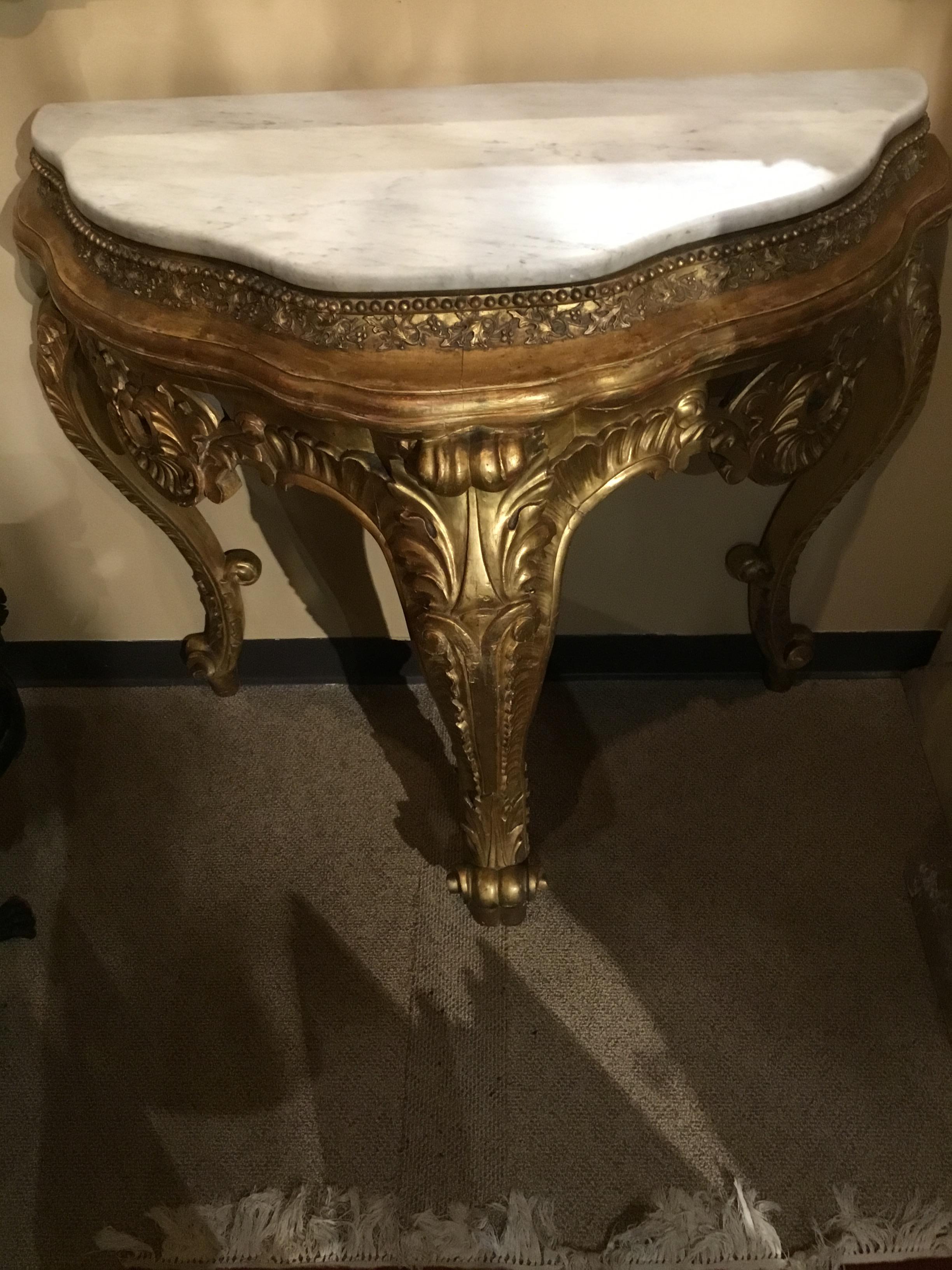 French Giltwood Console in Demilune Form 19th Century White Marble Top For Sale 5