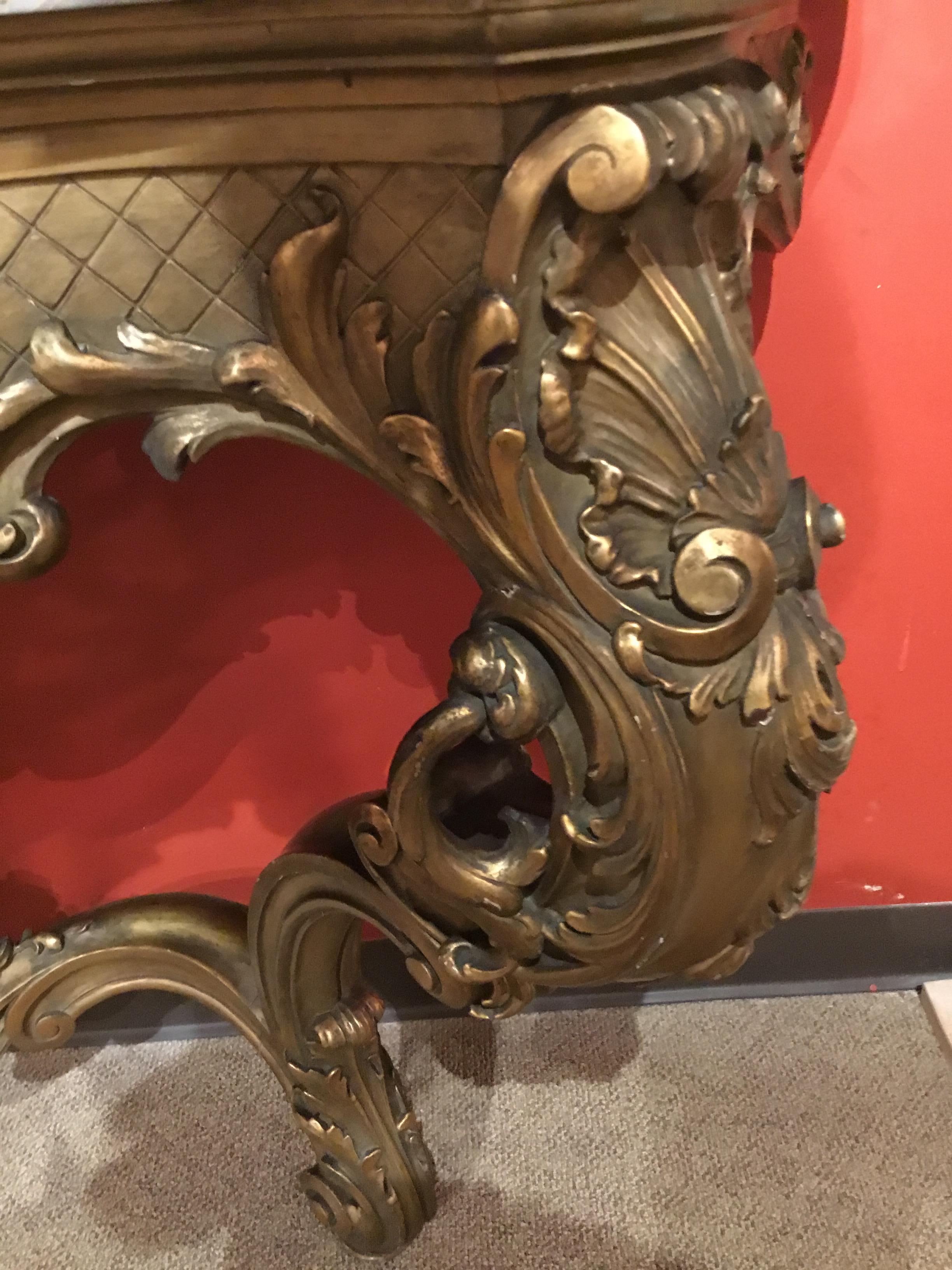 French Giltwood Console with Gray Marble, 19th Century Louis XV Style For Sale 2