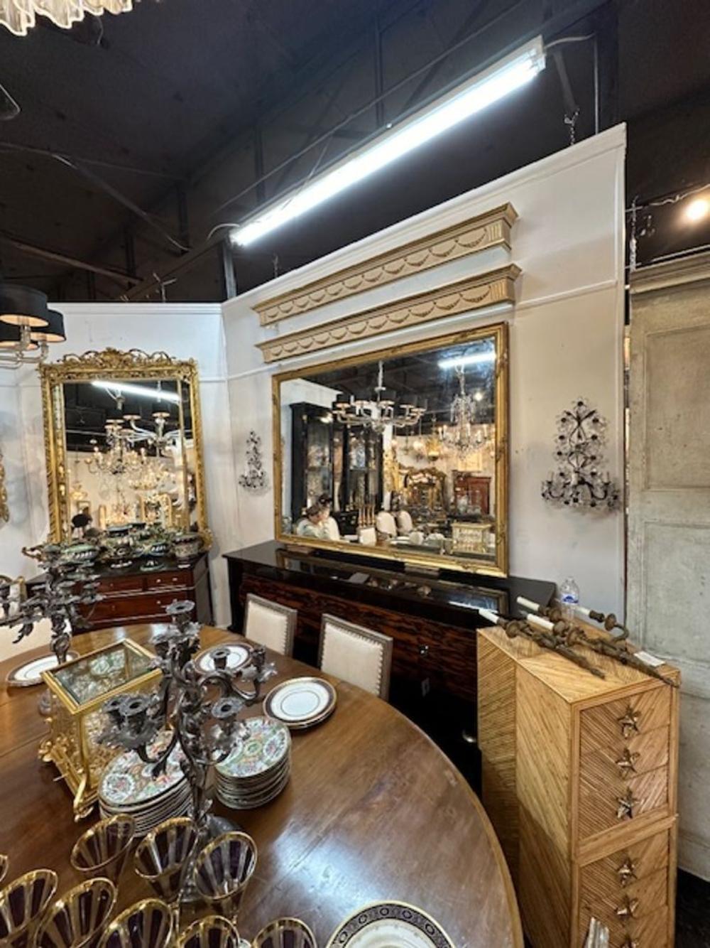 Miroir transitionnel français en bois doré en vente 3