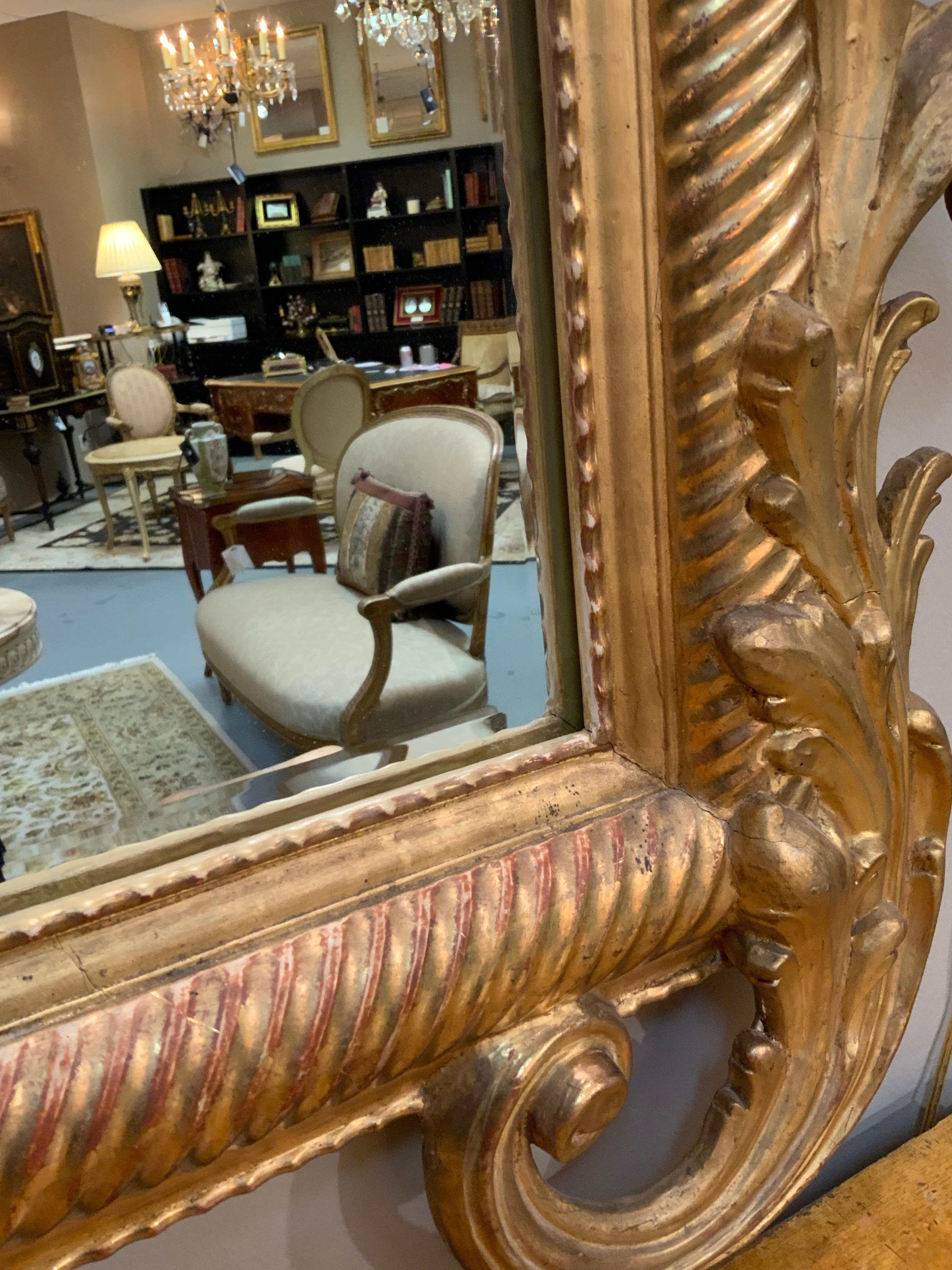 Specchio smussato francese in legno dorato del XIX secolo in vendita 1