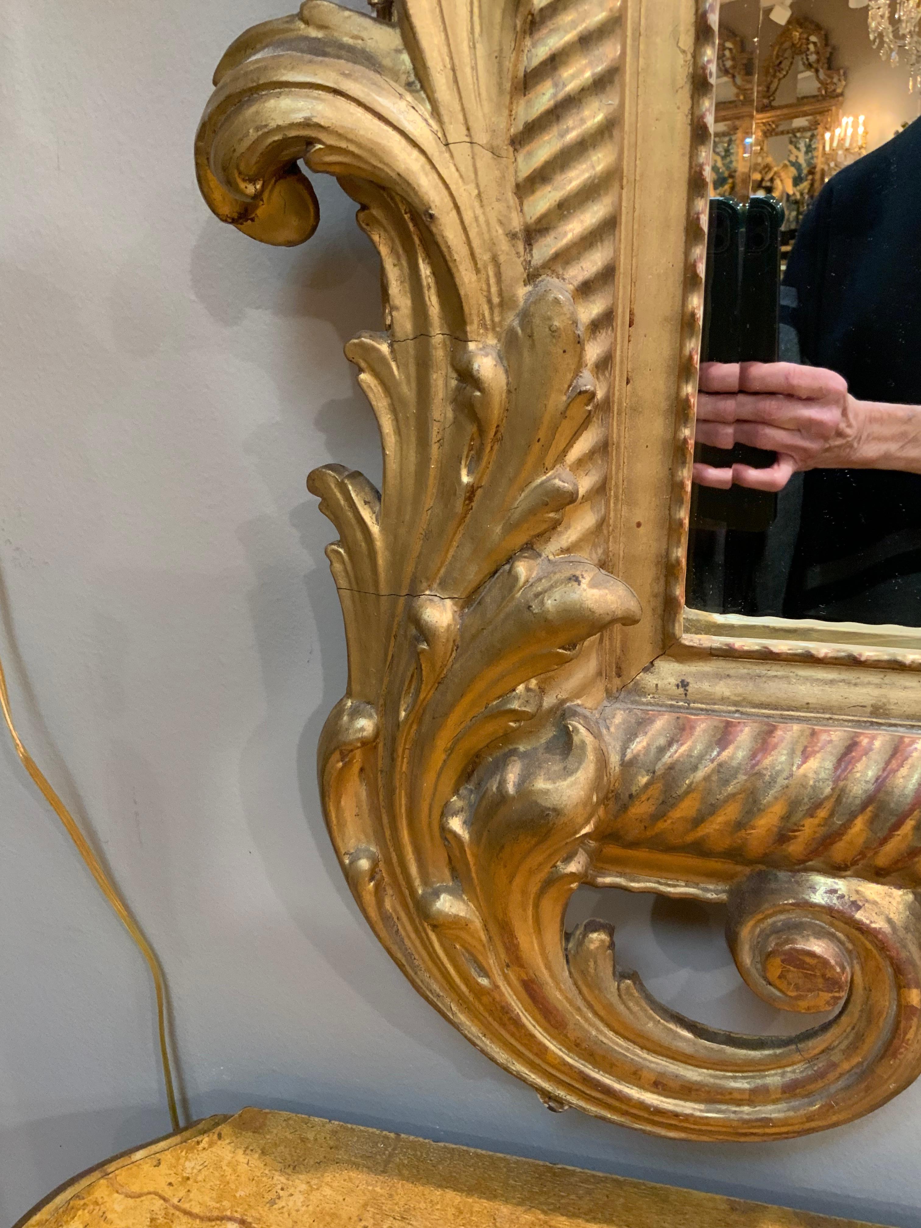 Specchio smussato francese in legno dorato del XIX secolo in vendita 4