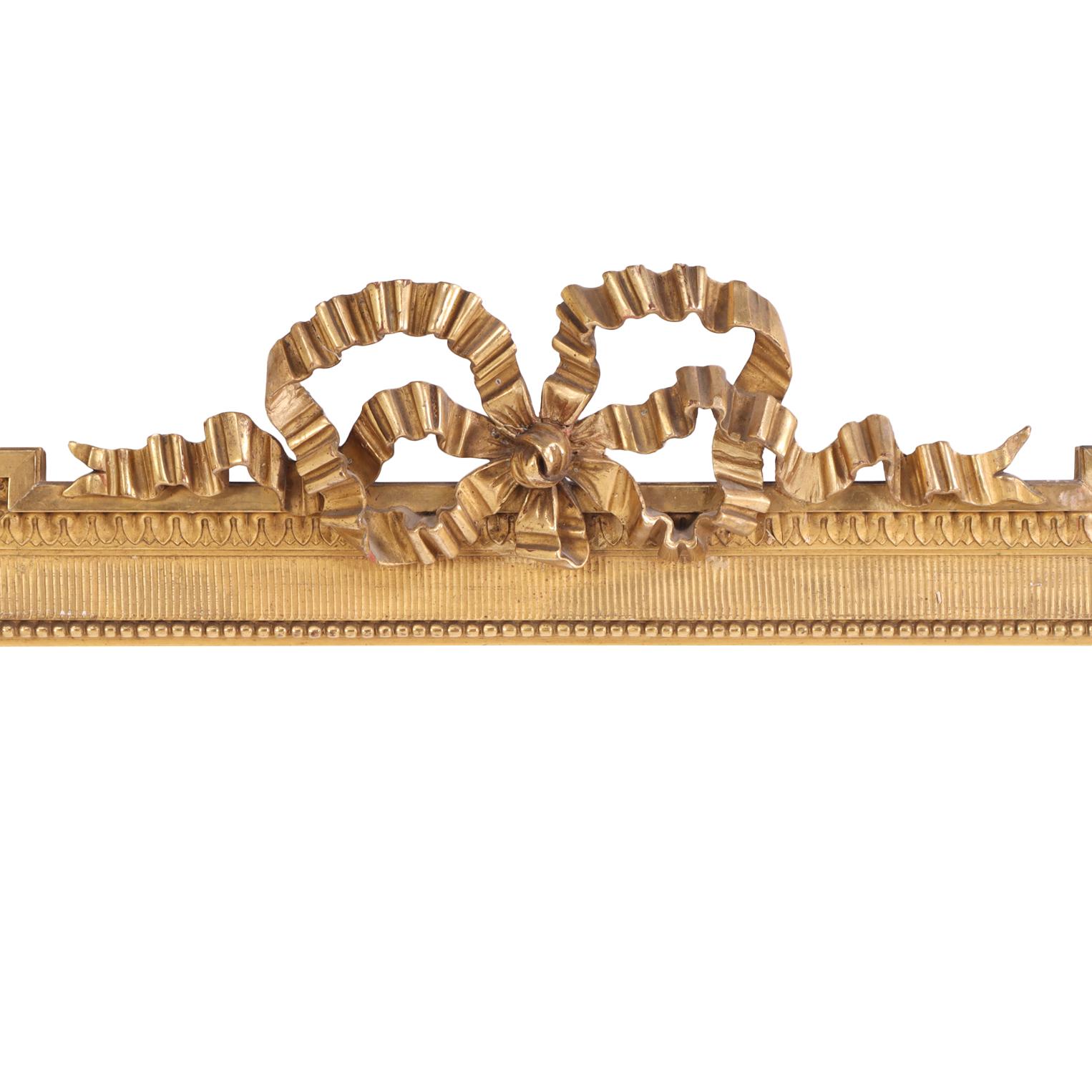 Französisch Giltwood und Gesso Rahmen mit Band Crest, C. 1900. (Neoklassisches Revival) im Angebot