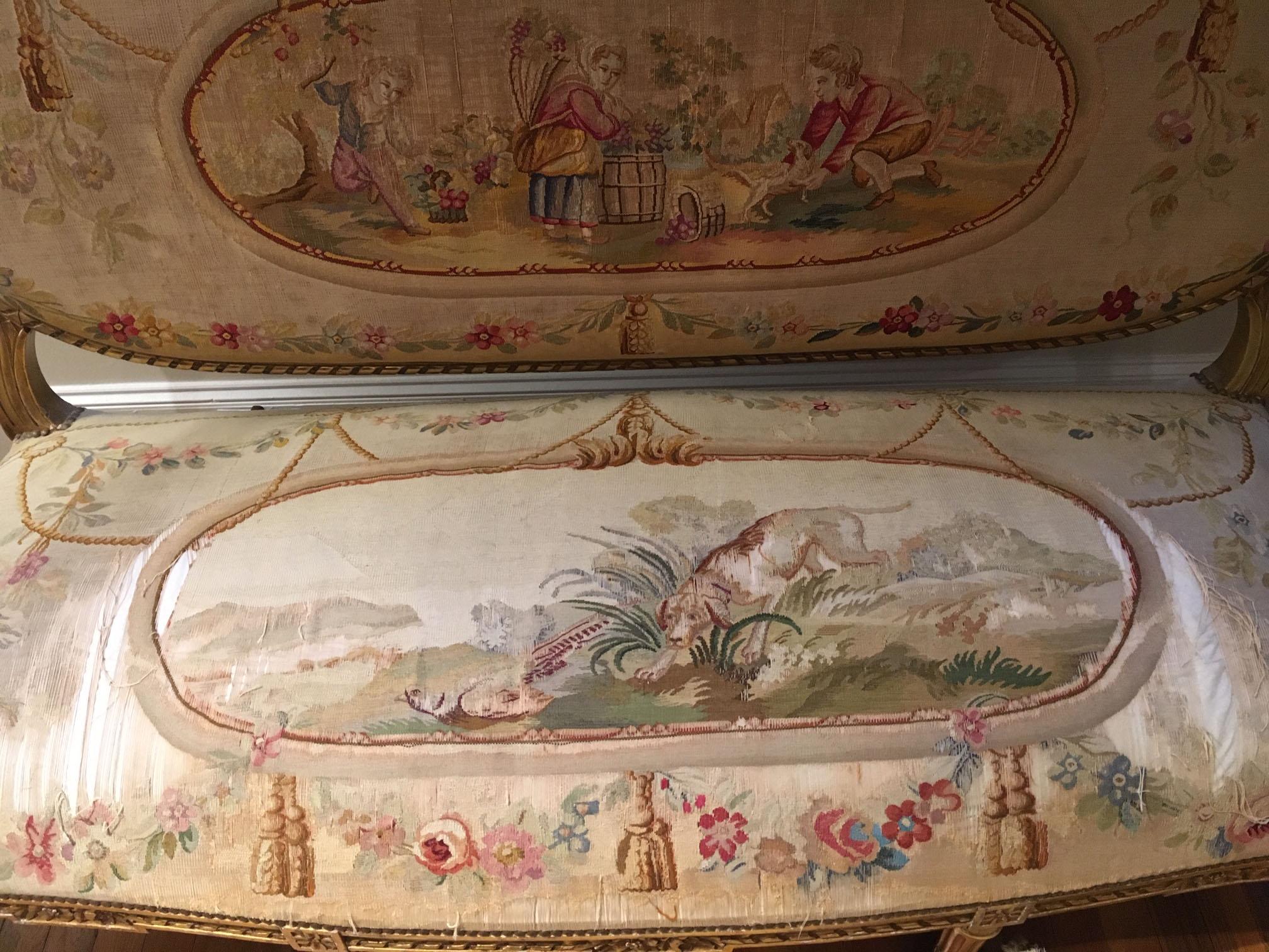 Französisch Giltwood und Tapisserie Fünf Stücke Salon Suite Louis XVI Stil, um 1890 (19. Jahrhundert) im Angebot