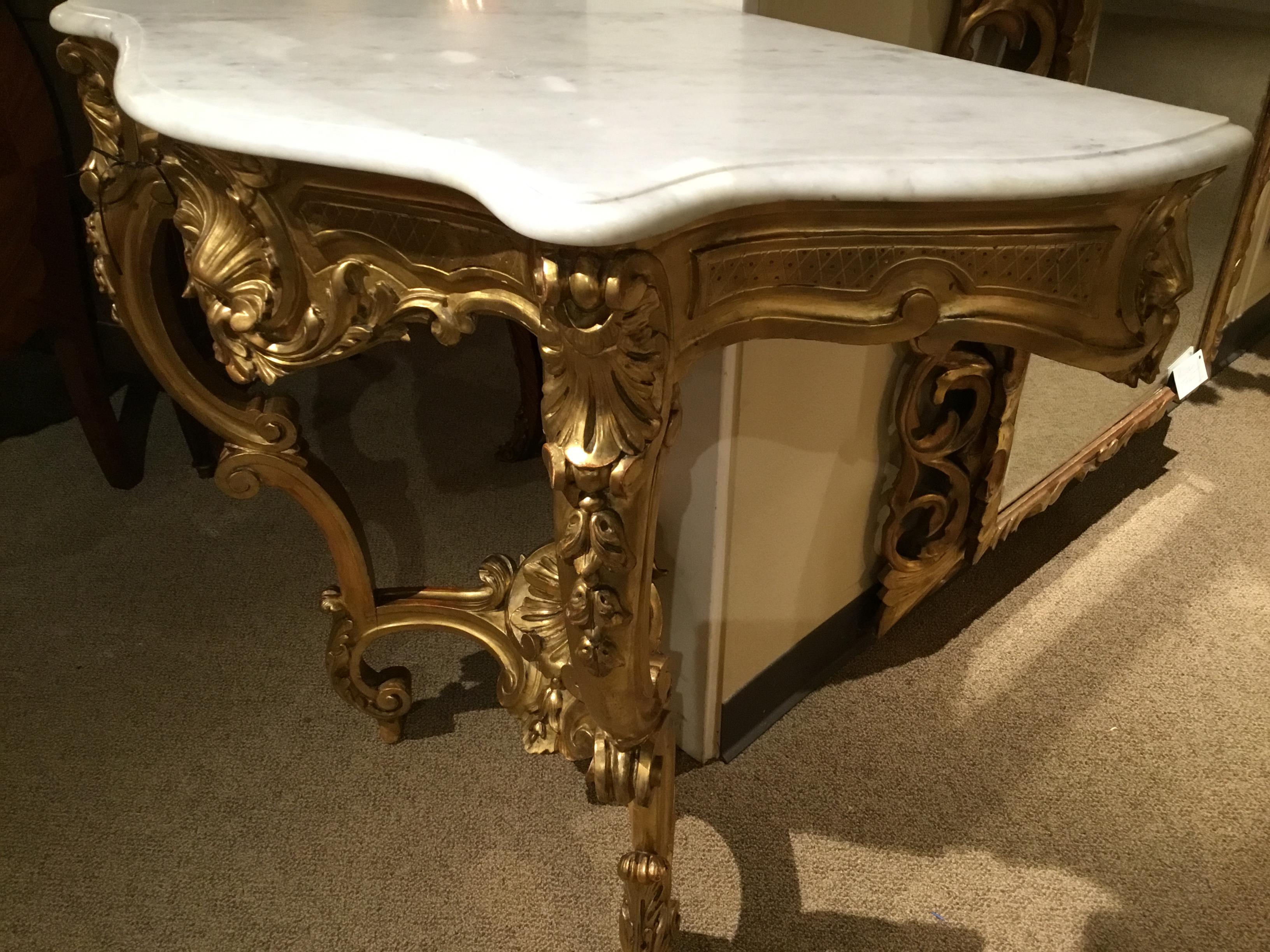 French Giltwood Console with White Marble Top Having Pale Gray Veining, Carved For Sale 4