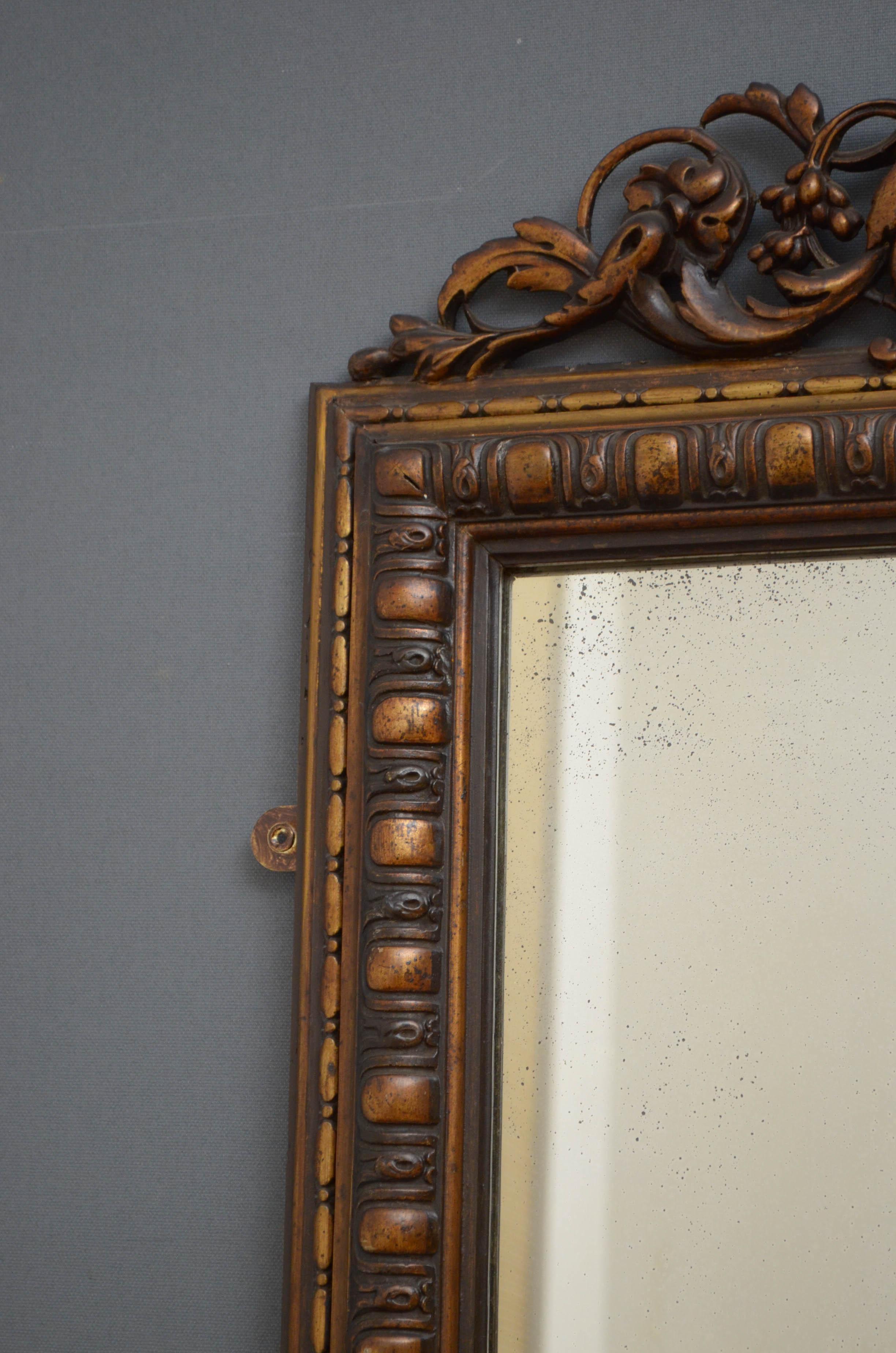 French Giltwood Mirror In Good Condition For Sale In Whaley Bridge, GB