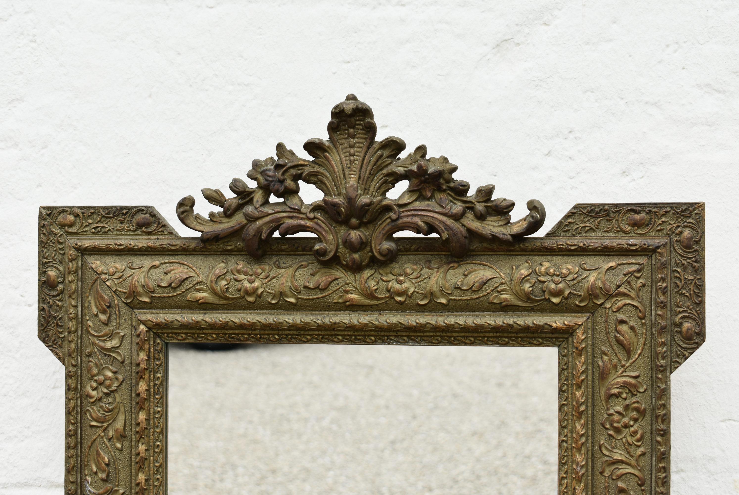 Specchio francese in legno dorato Napoleone III Secondo Impero In condizioni buone in vendita a SAINTE-COLOMBE, FR
