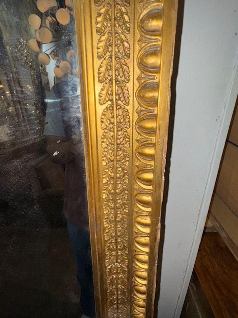 Specchio francese in legno dorato con pannelli di mercurio divisi In condizioni buone in vendita a Dallas, TX