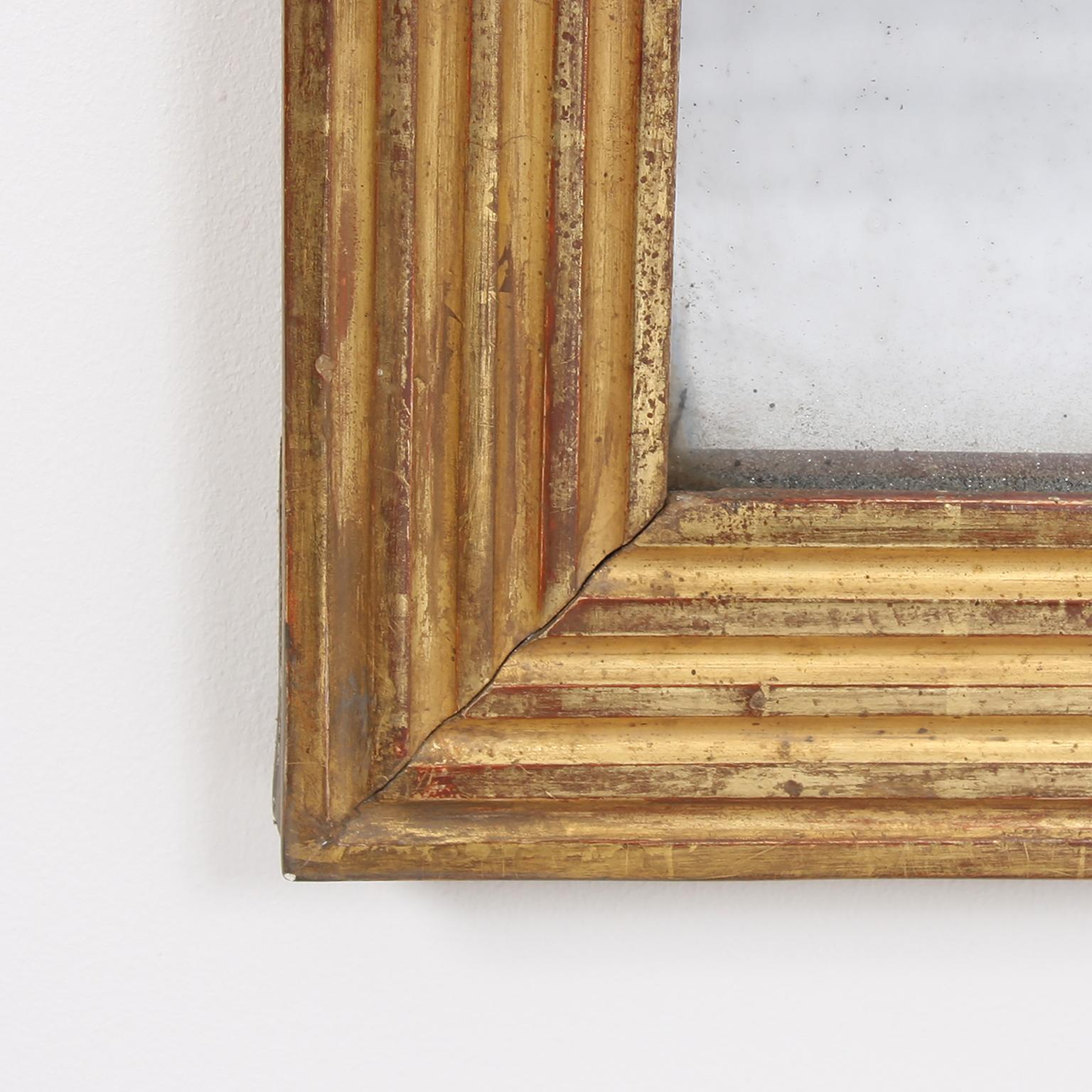 French Giltwood Mirror with Reeded Frame In Good Condition In London, GB