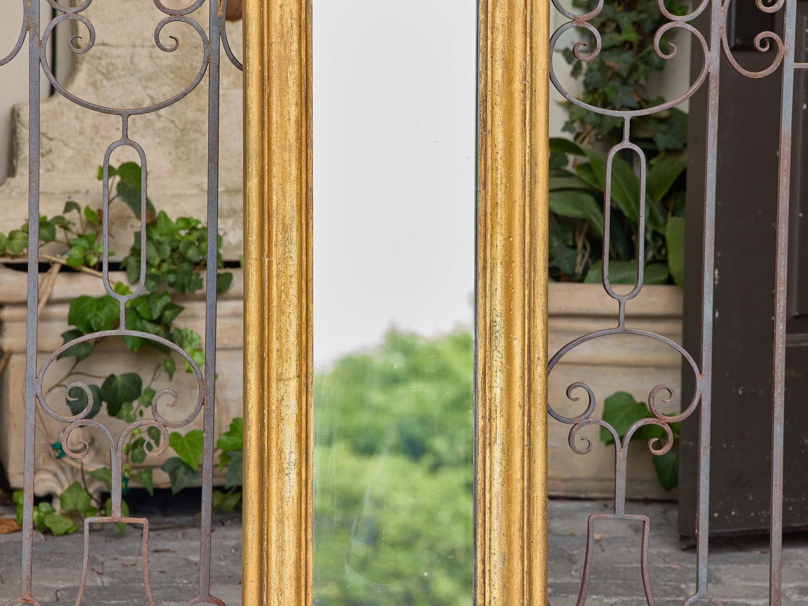 20ième siècle Miroir rectangulaire en bois doré, circa 1920 en vente