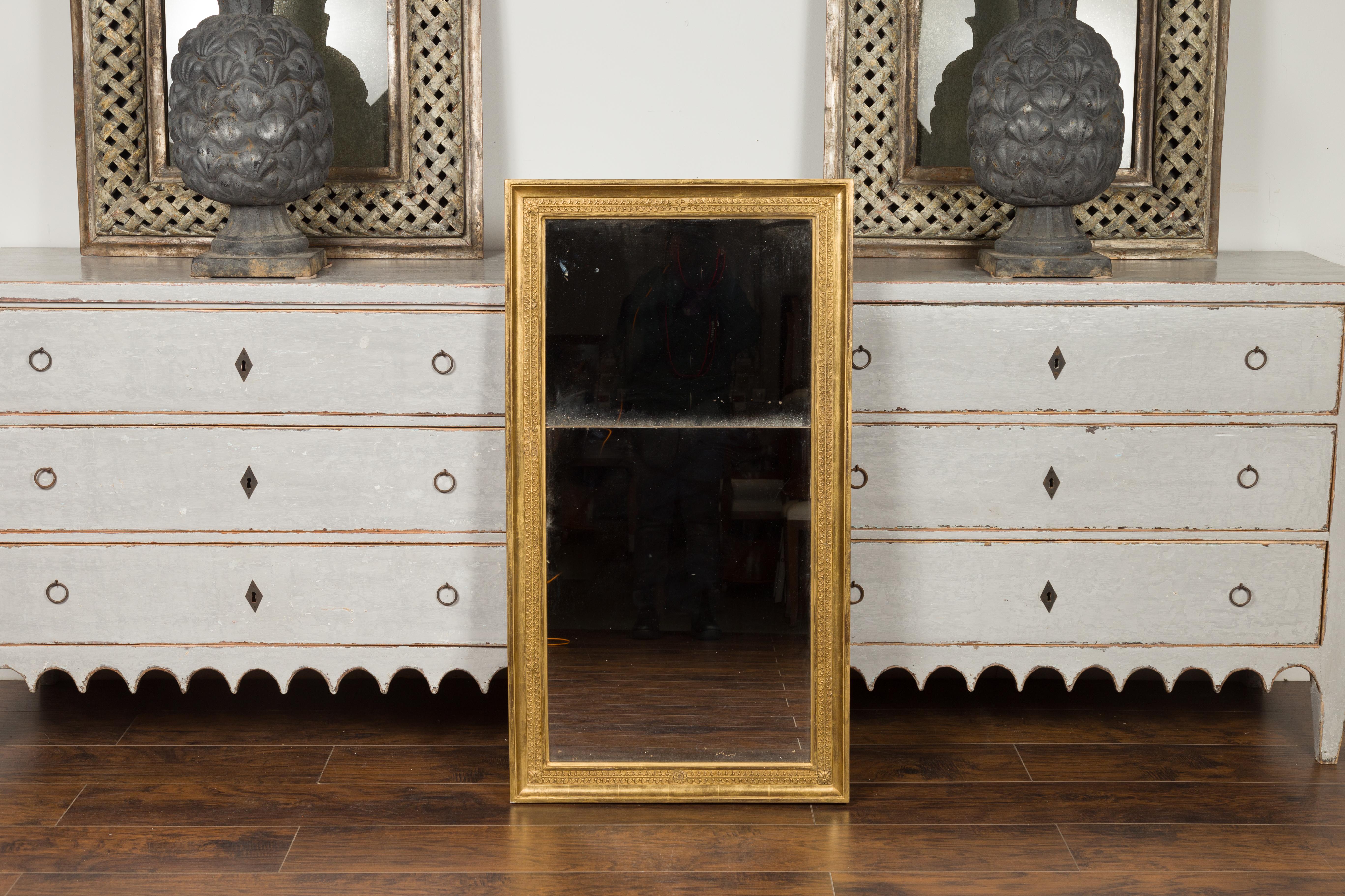 French Giltwood Split Glass Mirror with Carved Foliage and Rosettes, circa 1900 8