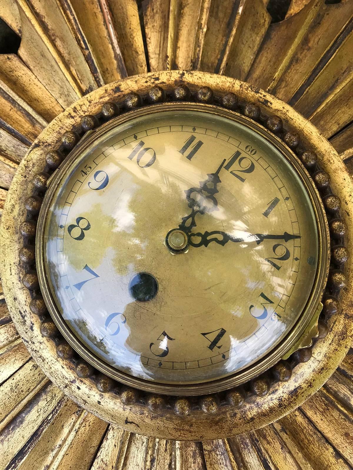 French Giltwood Starburst Clock circa 1900 In Good Condition In Atlanta, GA