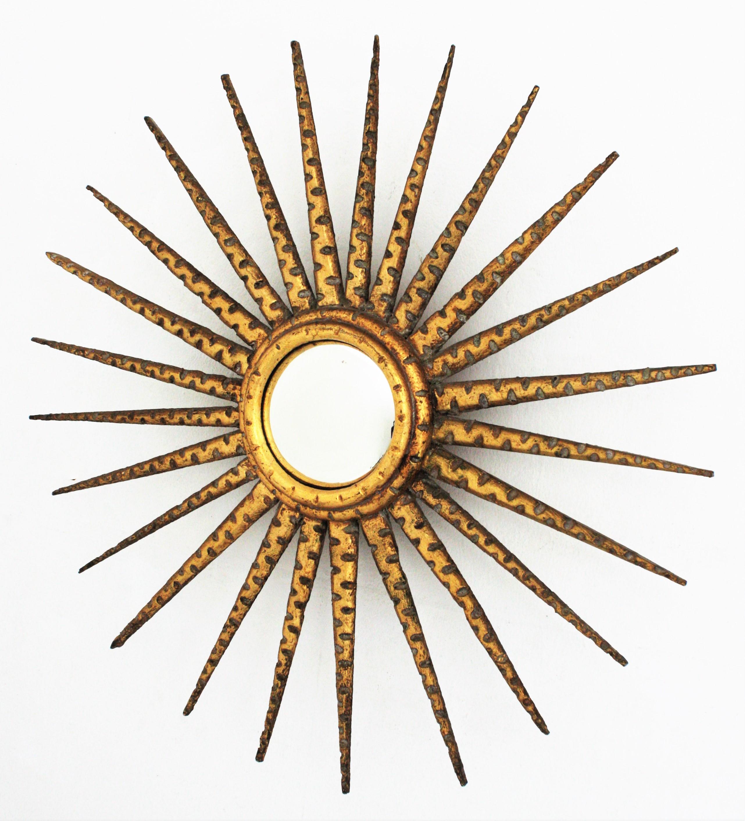 Specchio convesso francese in legno d'orato a raggi di sole in vendita 4