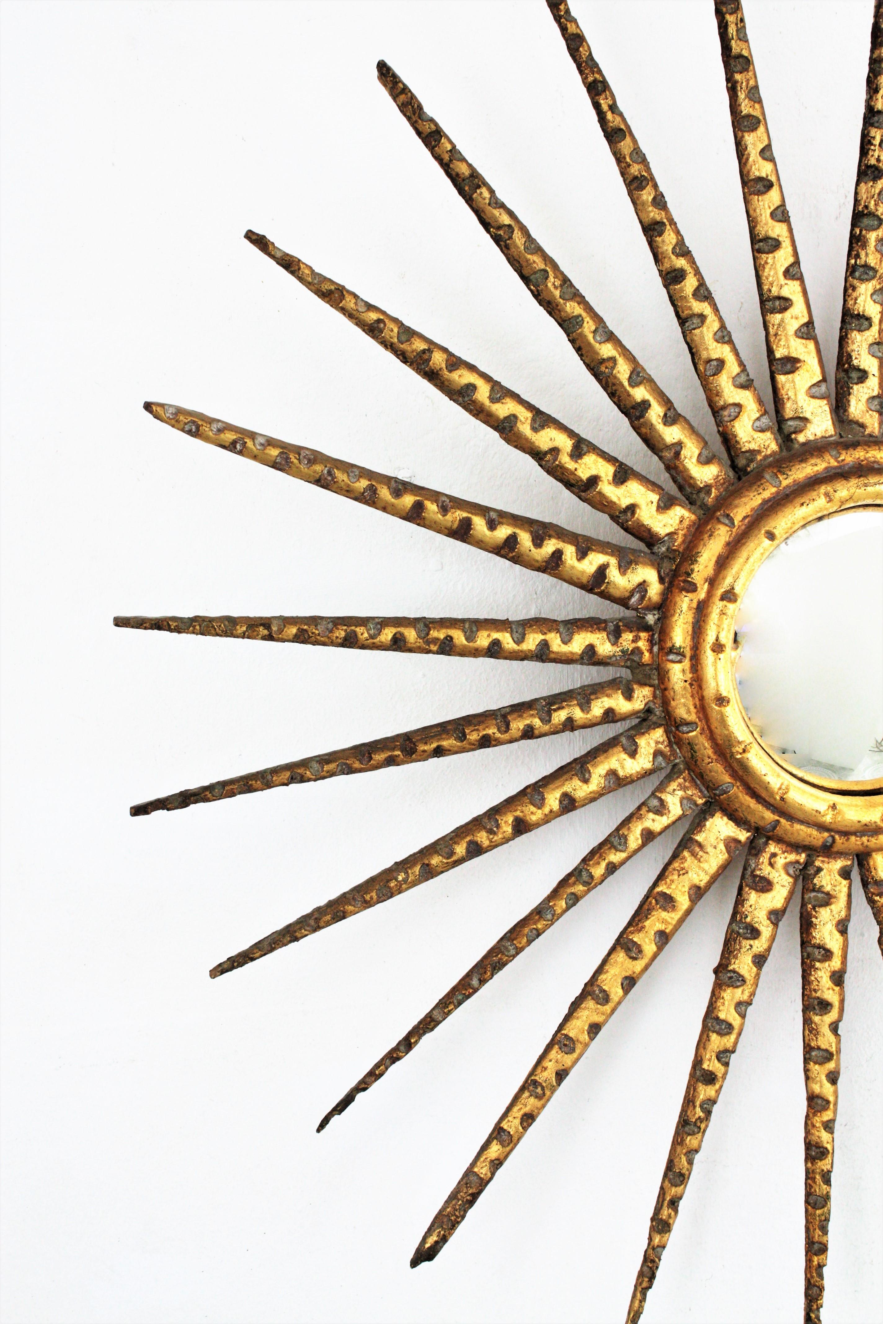 Specchio convesso francese in legno d'orato a raggi di sole in vendita 5