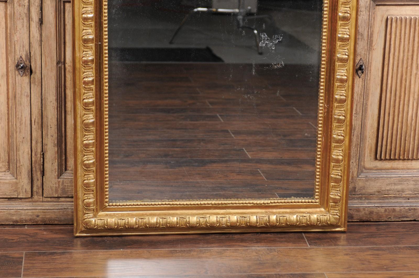 French Giltwood Wall Mirror with Carved Frame and Beaded Motifs, circa 1900 3