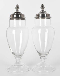 Paire de pots d'apothicaire en verre français