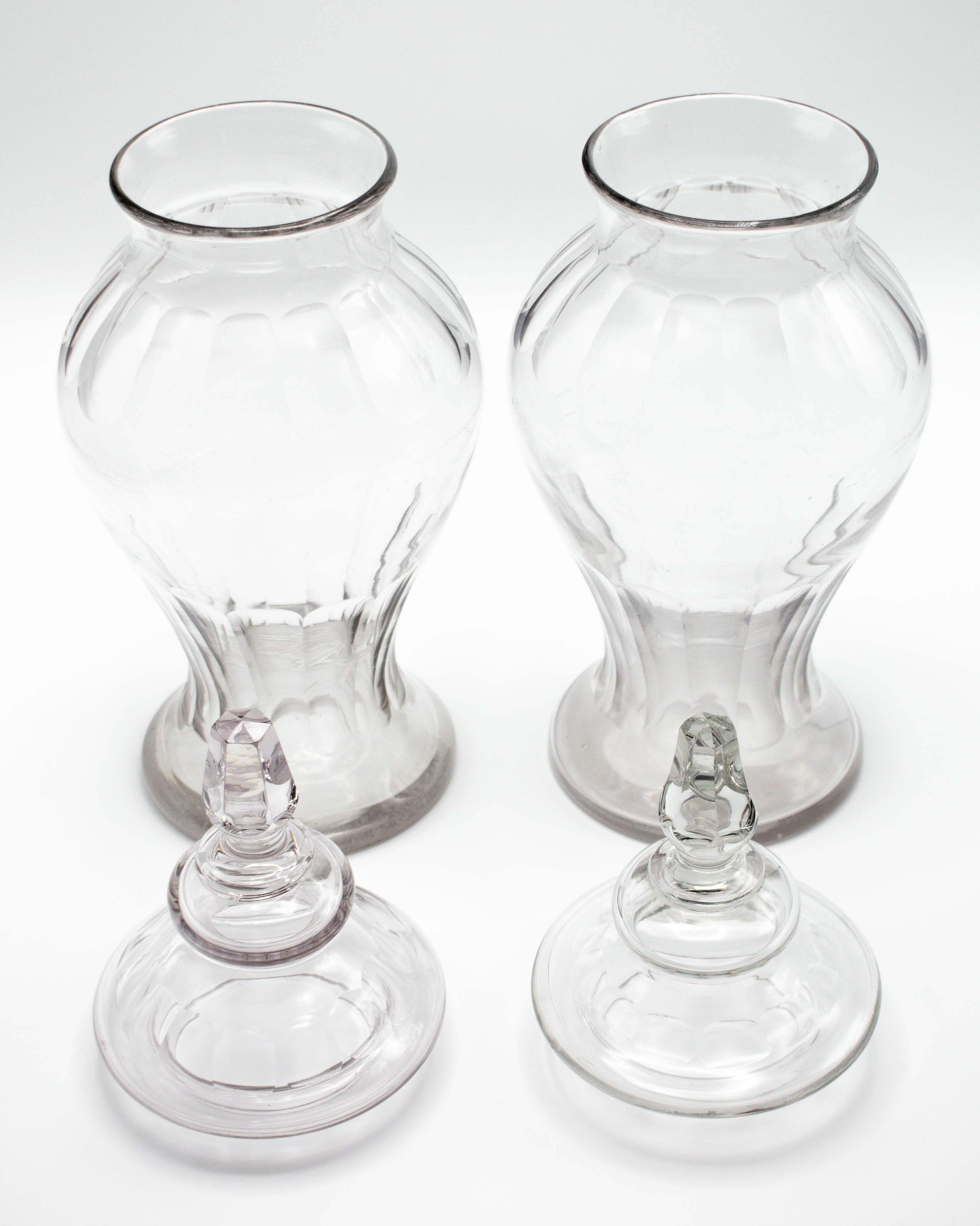 French Glass Apothecary Jars, a Pair In Good Condition For Sale In Winter Park, FL