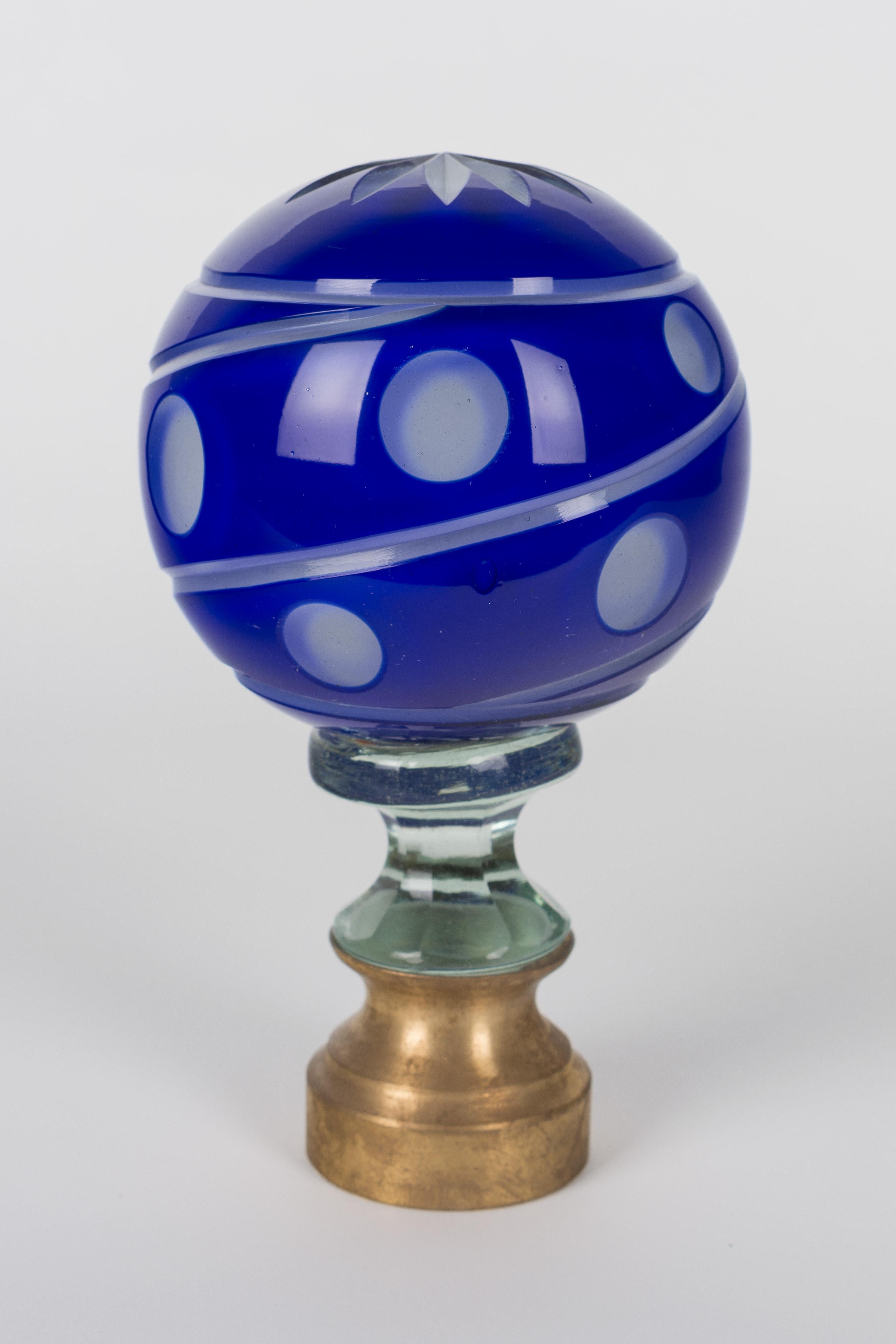 French Glass Boule d'Escalier or Newel Post Finial In Excellent Condition In Winter Park, FL