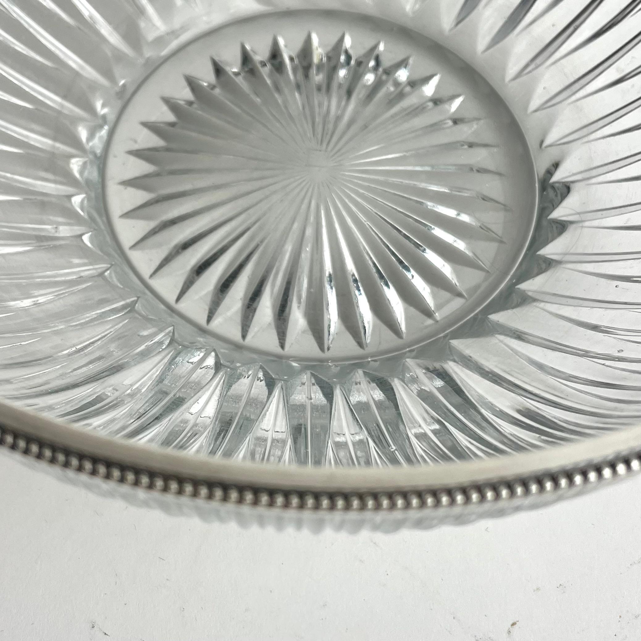 Coupe en verre français avec monture en argent estampillé, première moitié du 20e siècle Bon état - En vente à Knivsta, SE