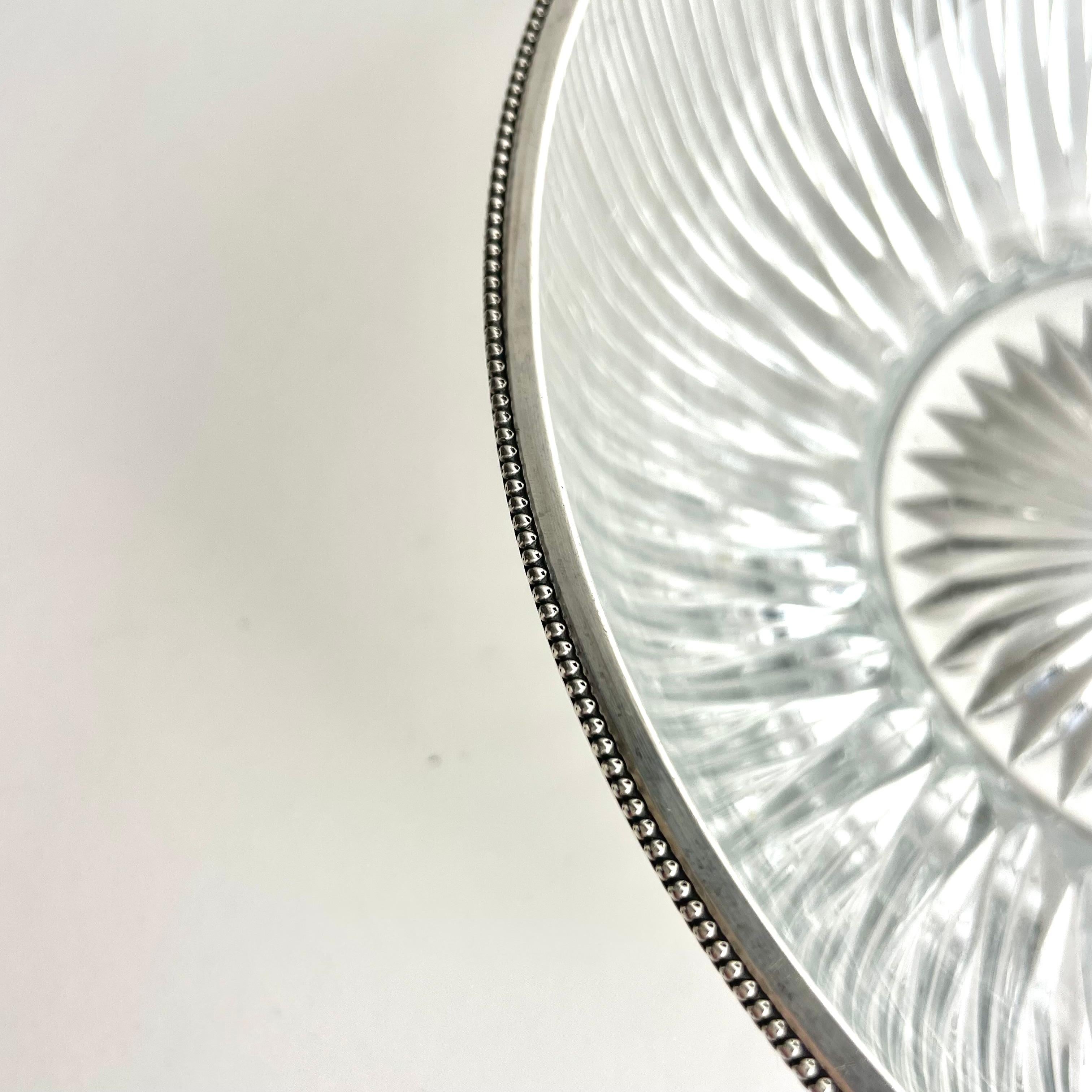 Argent Coupe en verre français avec monture en argent estampillé, première moitié du 20e siècle en vente