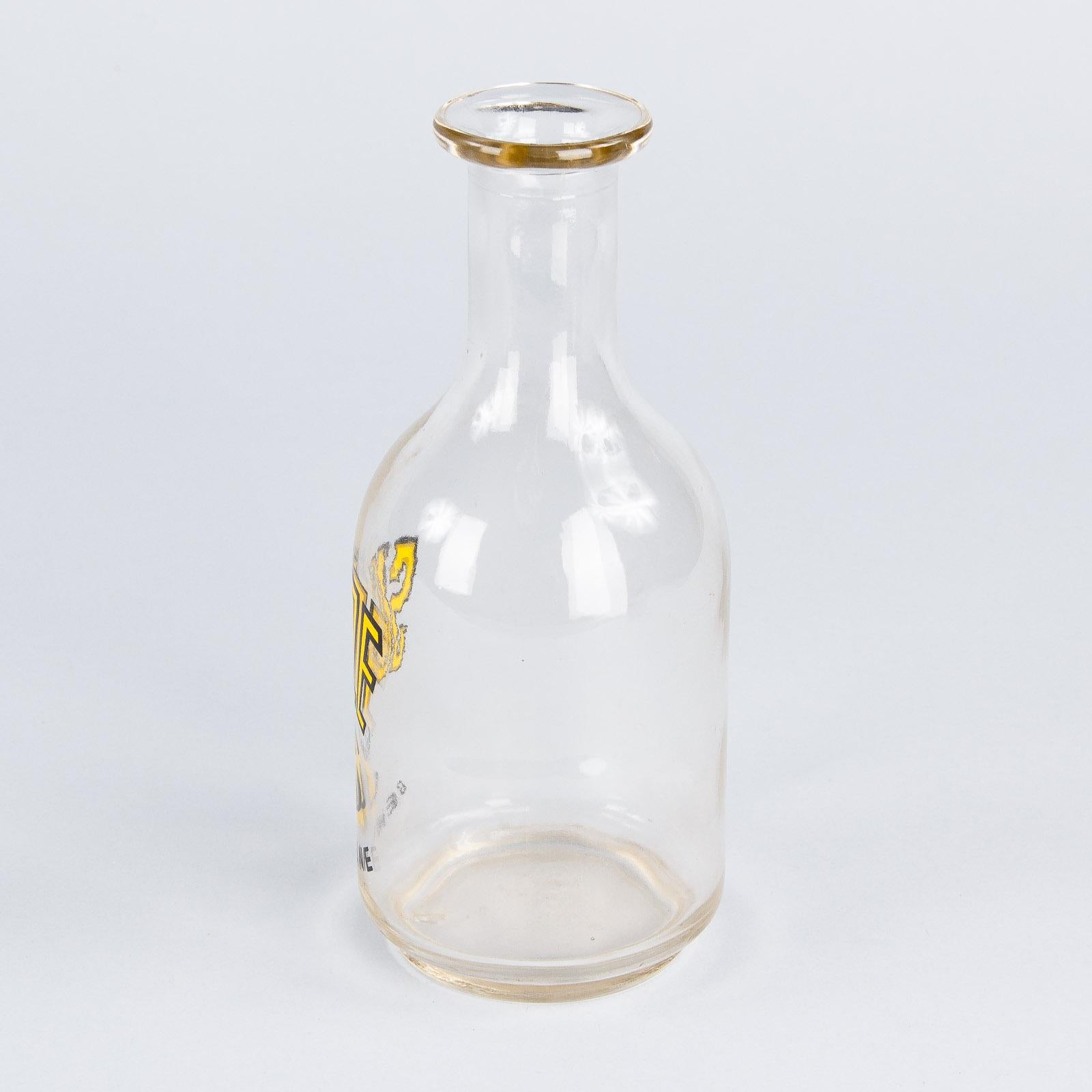 French Glass Carafe Advertising Suze Liqueur, 20th Century In Good Condition In Austin, TX