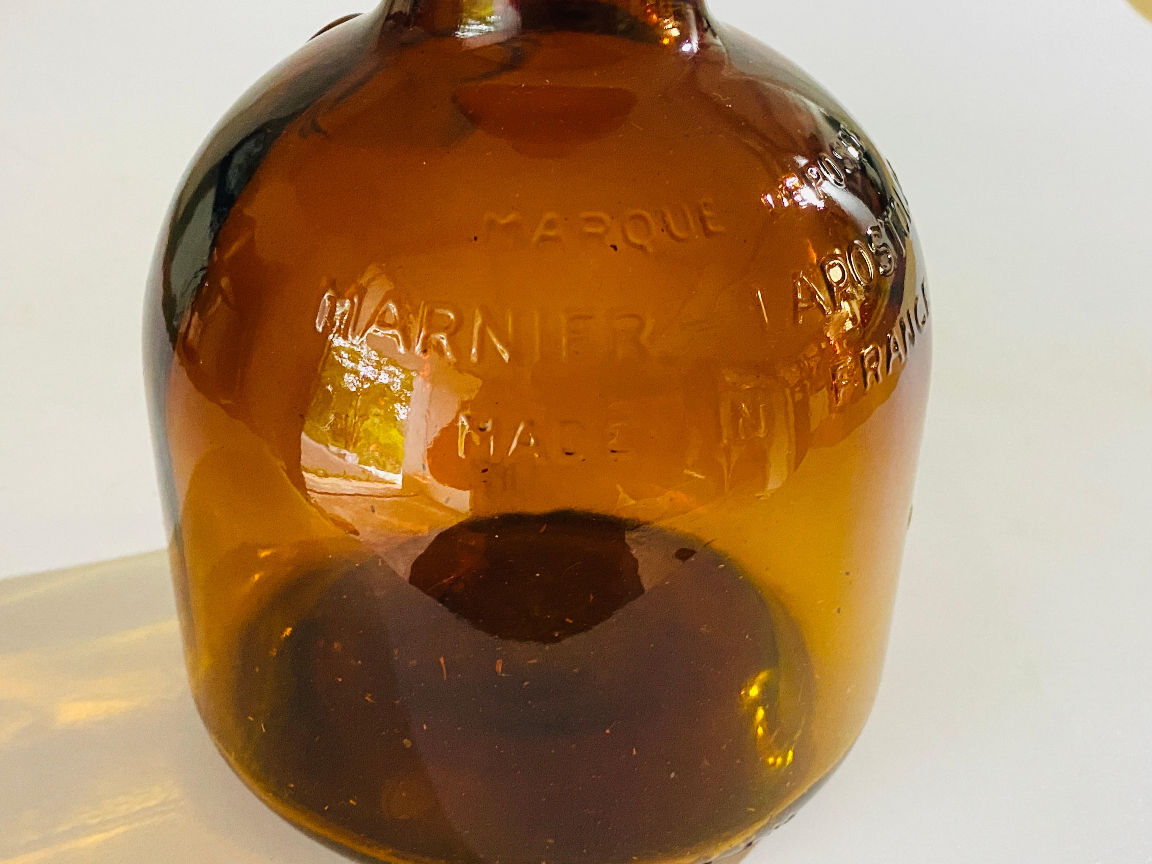 French Glass Cobalt Brown Color Bottle, 1930s In Good Condition For Sale In Auribeau sur Siagne, FR