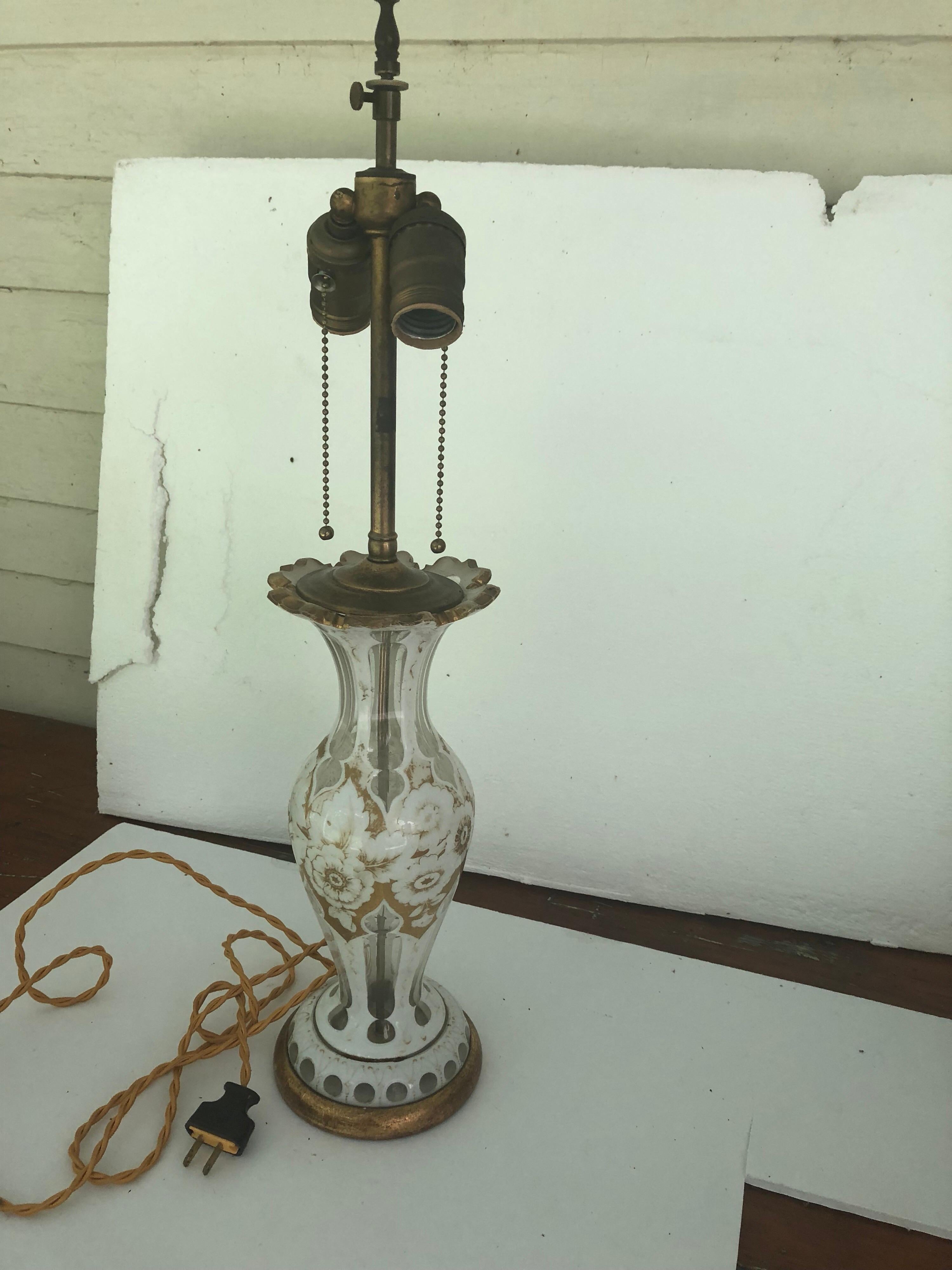 French Glass Lamp with Gold and White Floral Decoration For Sale 1