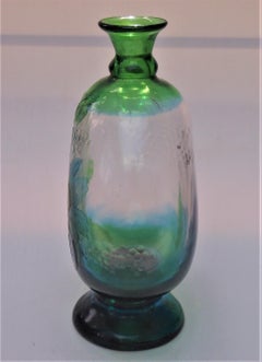 Französisches Glas Meisenthal blaugrüne Kamee und Martelé Vase -Désiré Christian um 1890