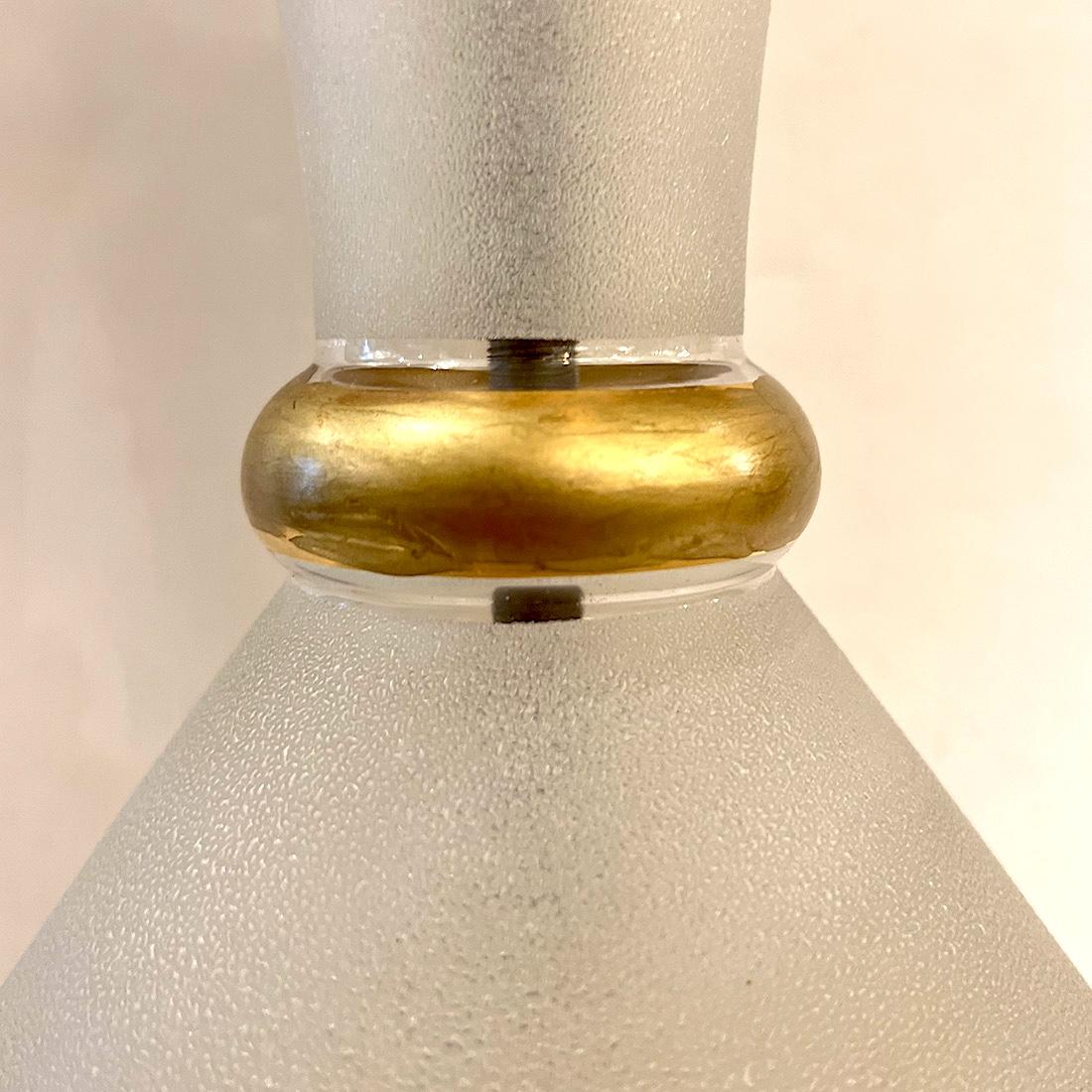 Milieu du XXe siècle Lampe de table en verre français en vente