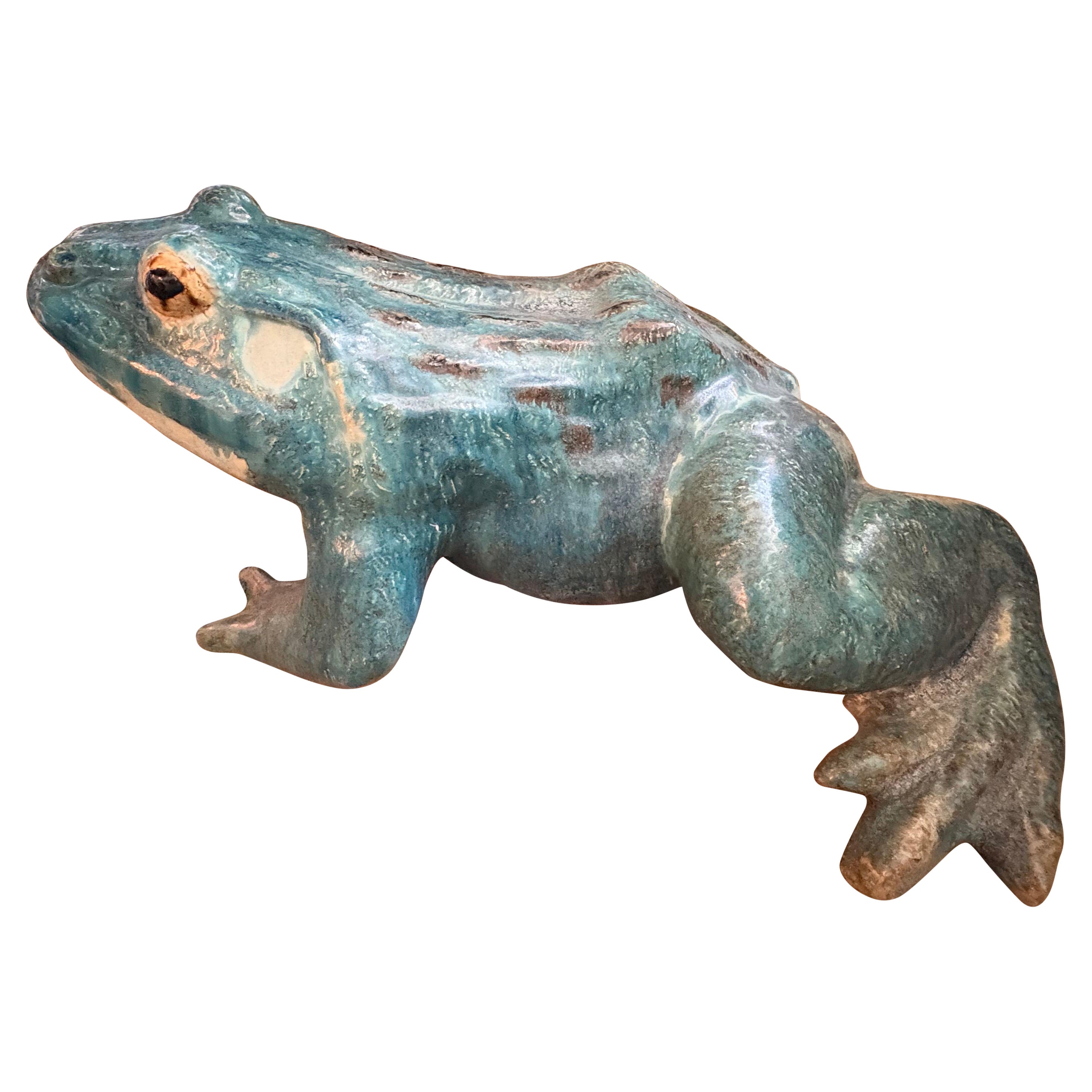 Grande scultura francese in terracotta smaltata a forma di rana