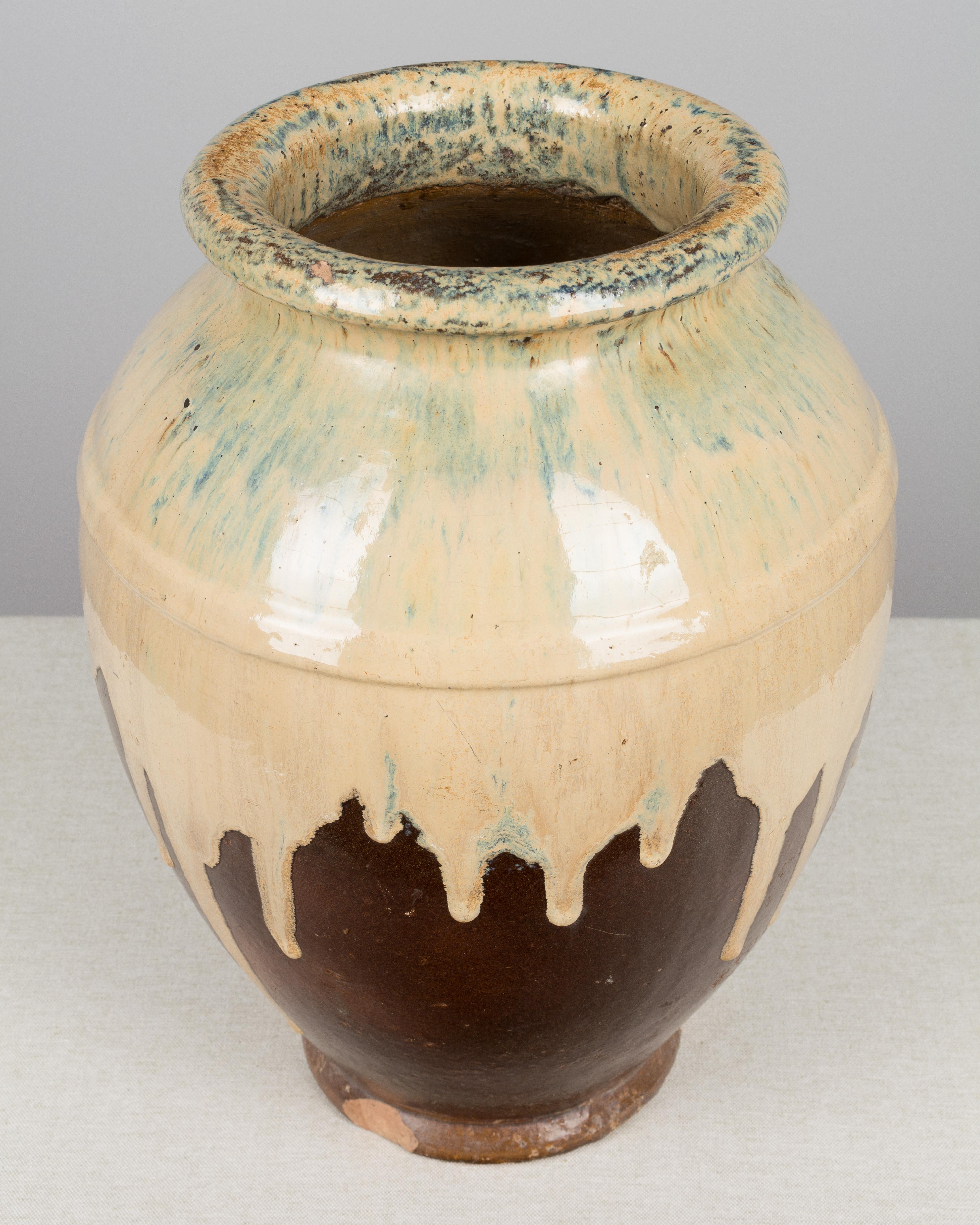 French Glazed Terracotta Pottery Vase (Glasiert)