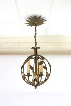 Lámpara Colgante Globo Francesa / Farol de Hierro Dorado con Diseño de Hojas, Década de 1940