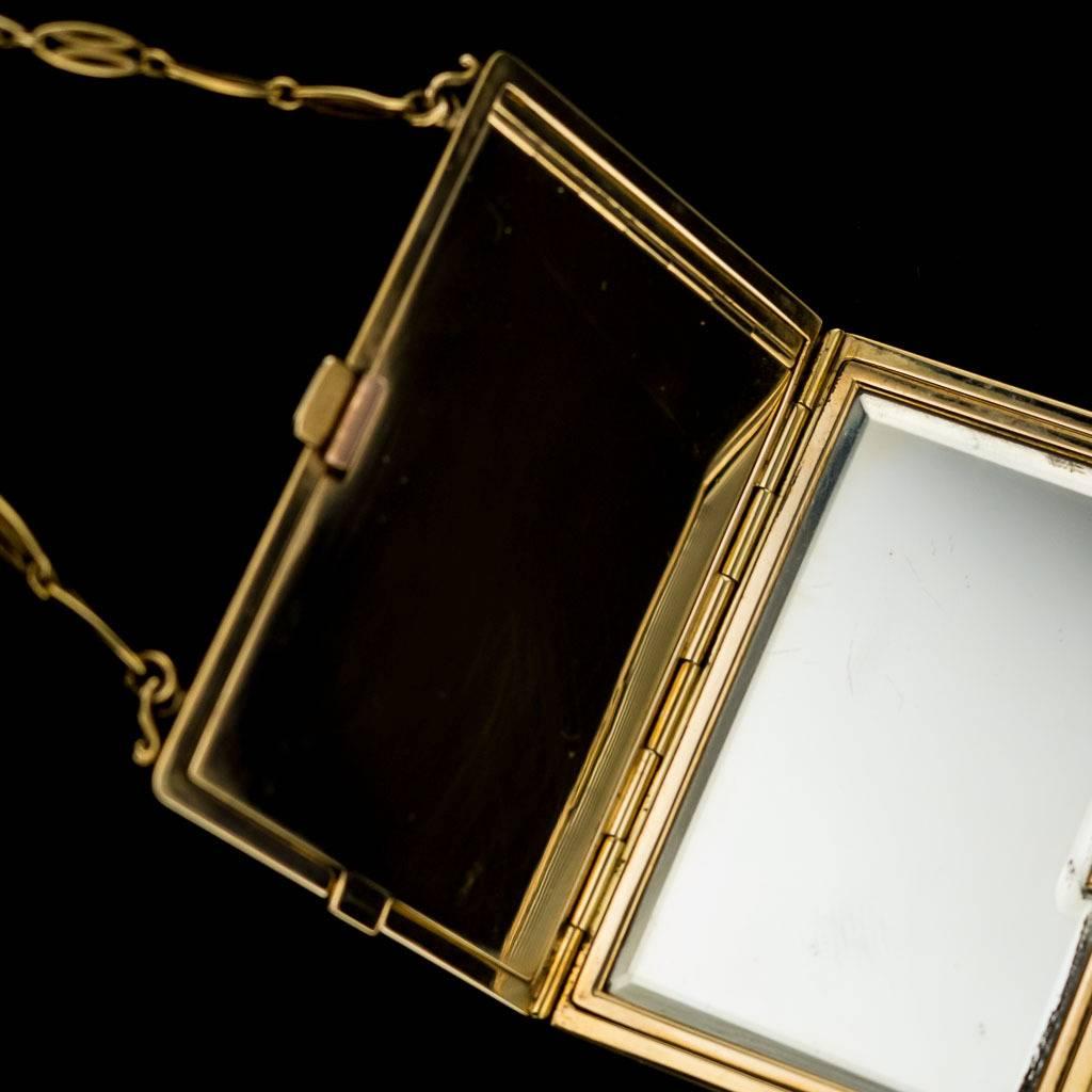 French Gold and Enamel Vanity Case, Van Cleef & Arpels, circa 1930 In Good Condition In Royal Tunbridge Wells, Kent