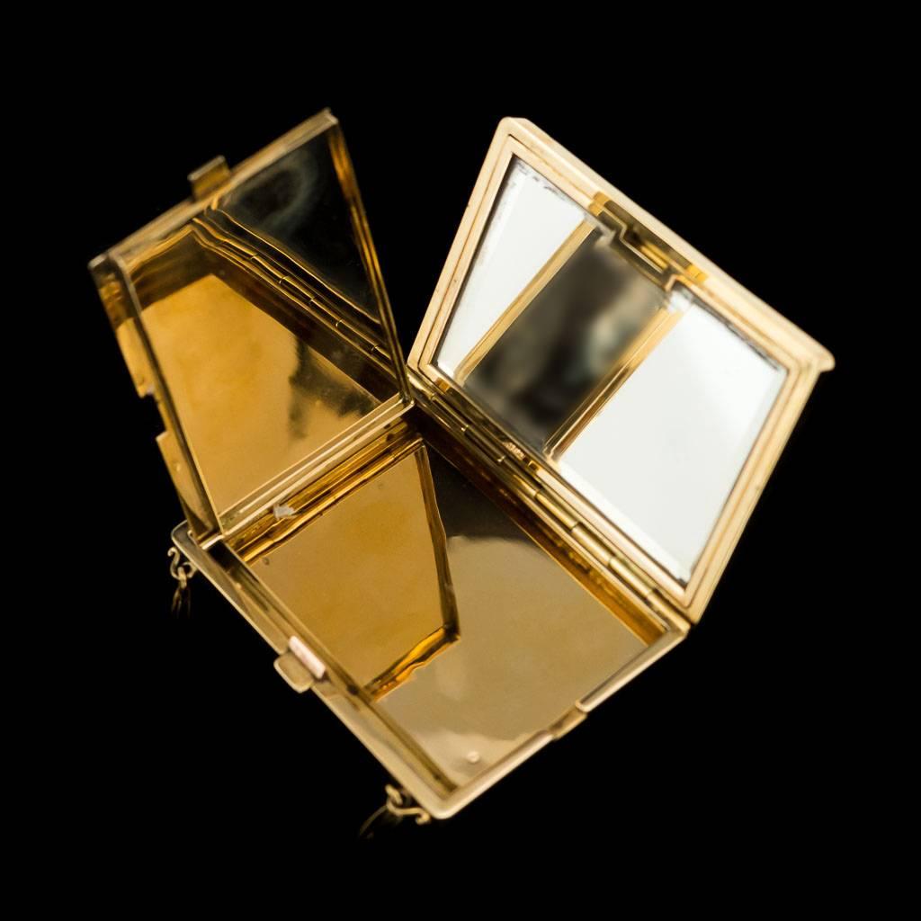 French Gold and Enamel Vanity Case, Van Cleef & Arpels, circa 1930 1