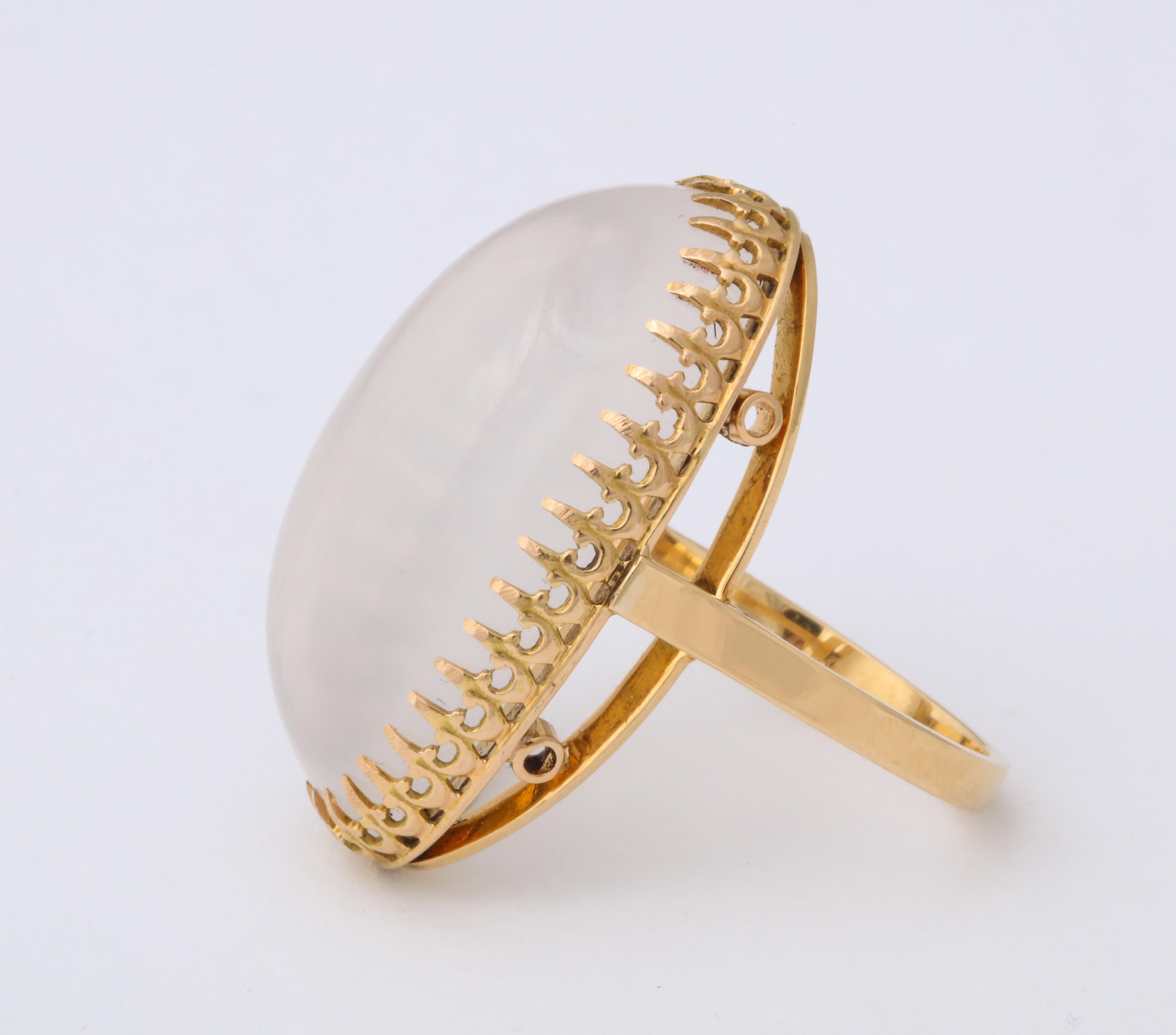 French Gold and Moonstone Ring In Good Condition In New York, NY