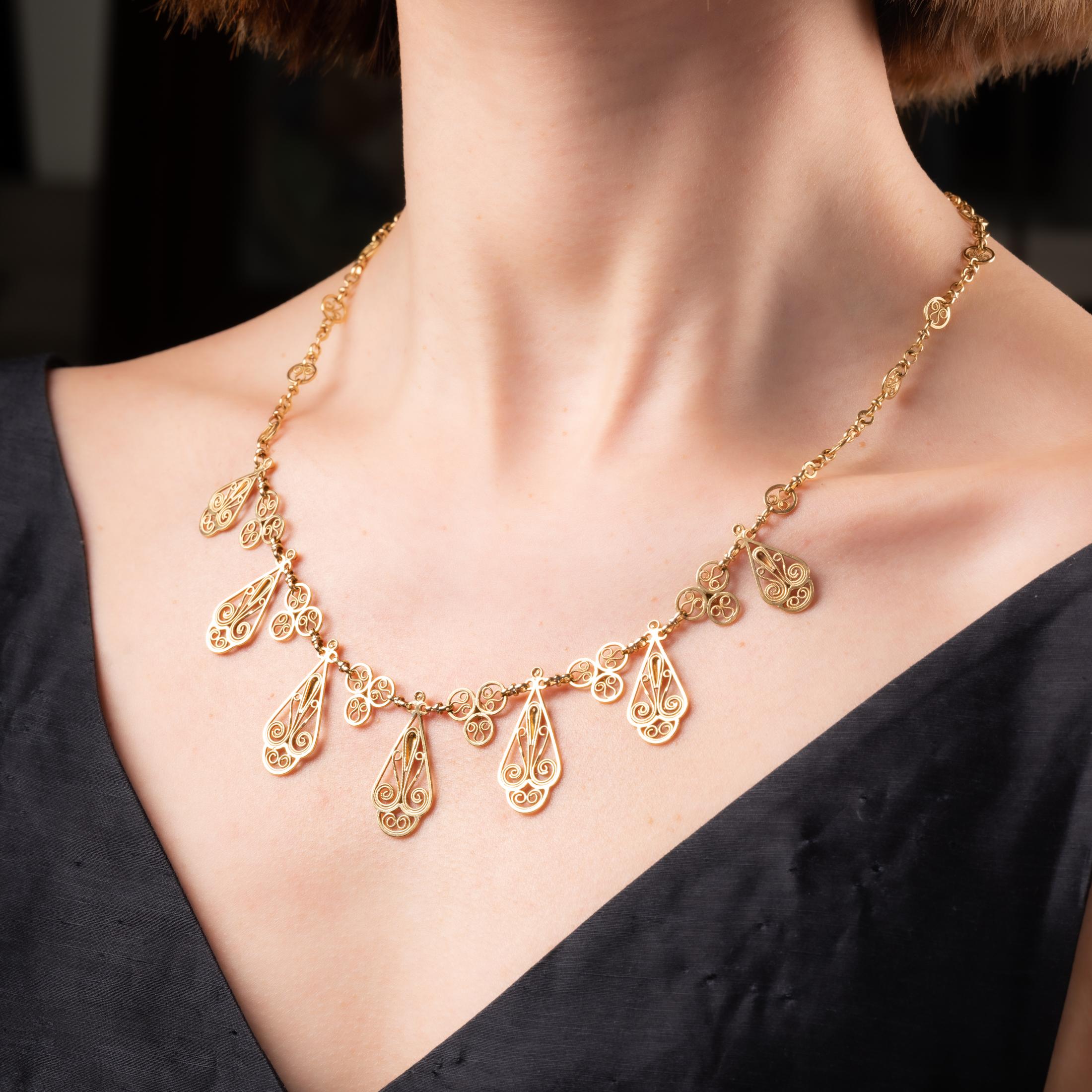 French Gold Antique Necklace Draperie For Sale 1