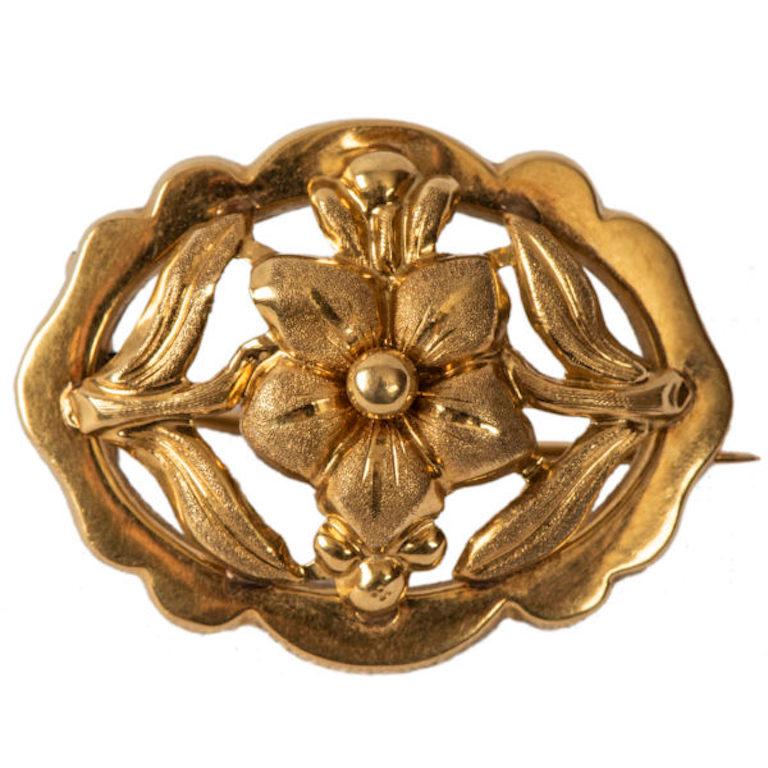 French Gold Floral Brooch, 19th Century In Fair Condition In St. Catharines, ON