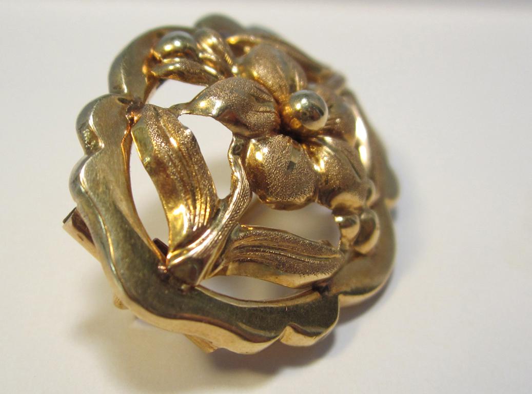 French Gold Floral Brooch, 19th Century 3