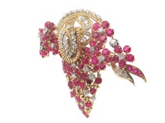 Broche en or et platine français 26.72ctw GIA Burma No Heat Ruby & Diamond Pin Brooch