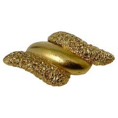 Nina Ricci, broche française de couleur or, années 1980