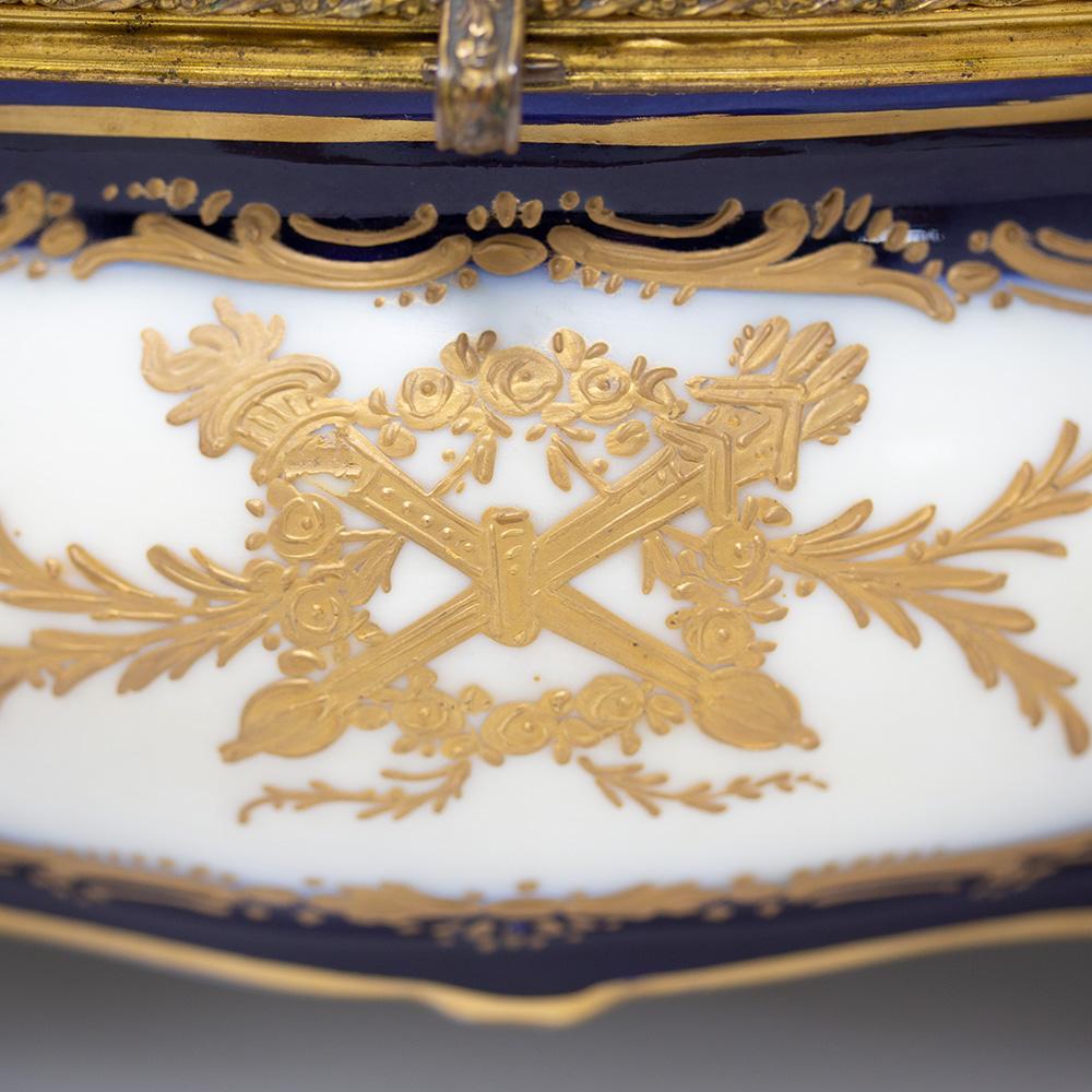 French Good Sized Sevres Porcelain Box For Sale 6