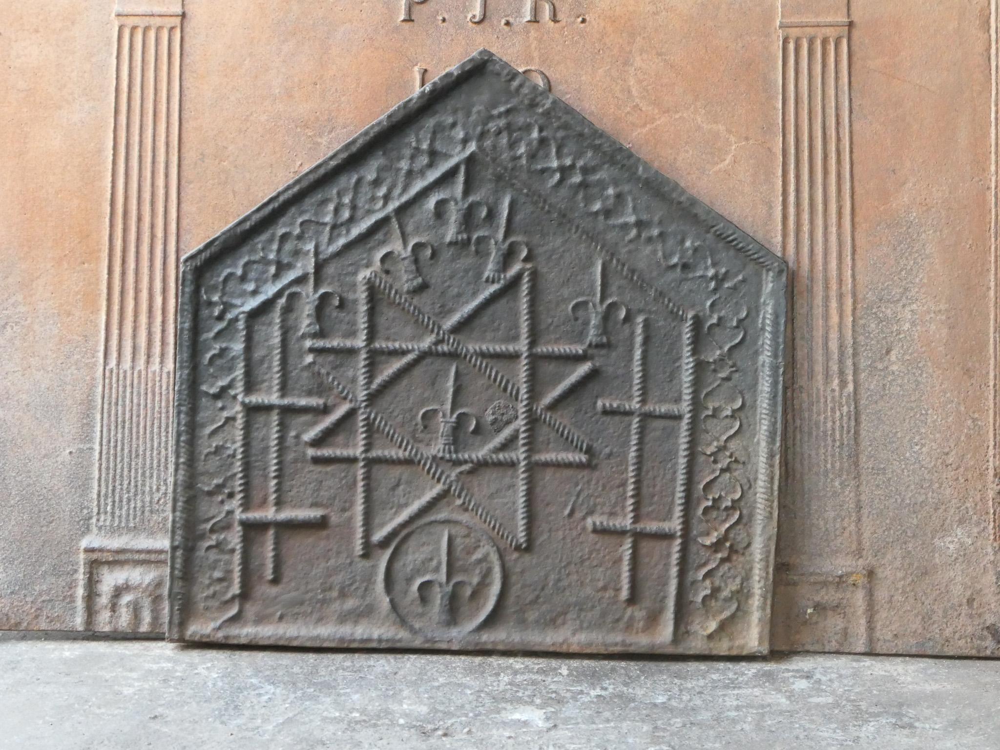 Cast French 'Gothic Arms' Fireback / Backsplash, 20th Century For Sale