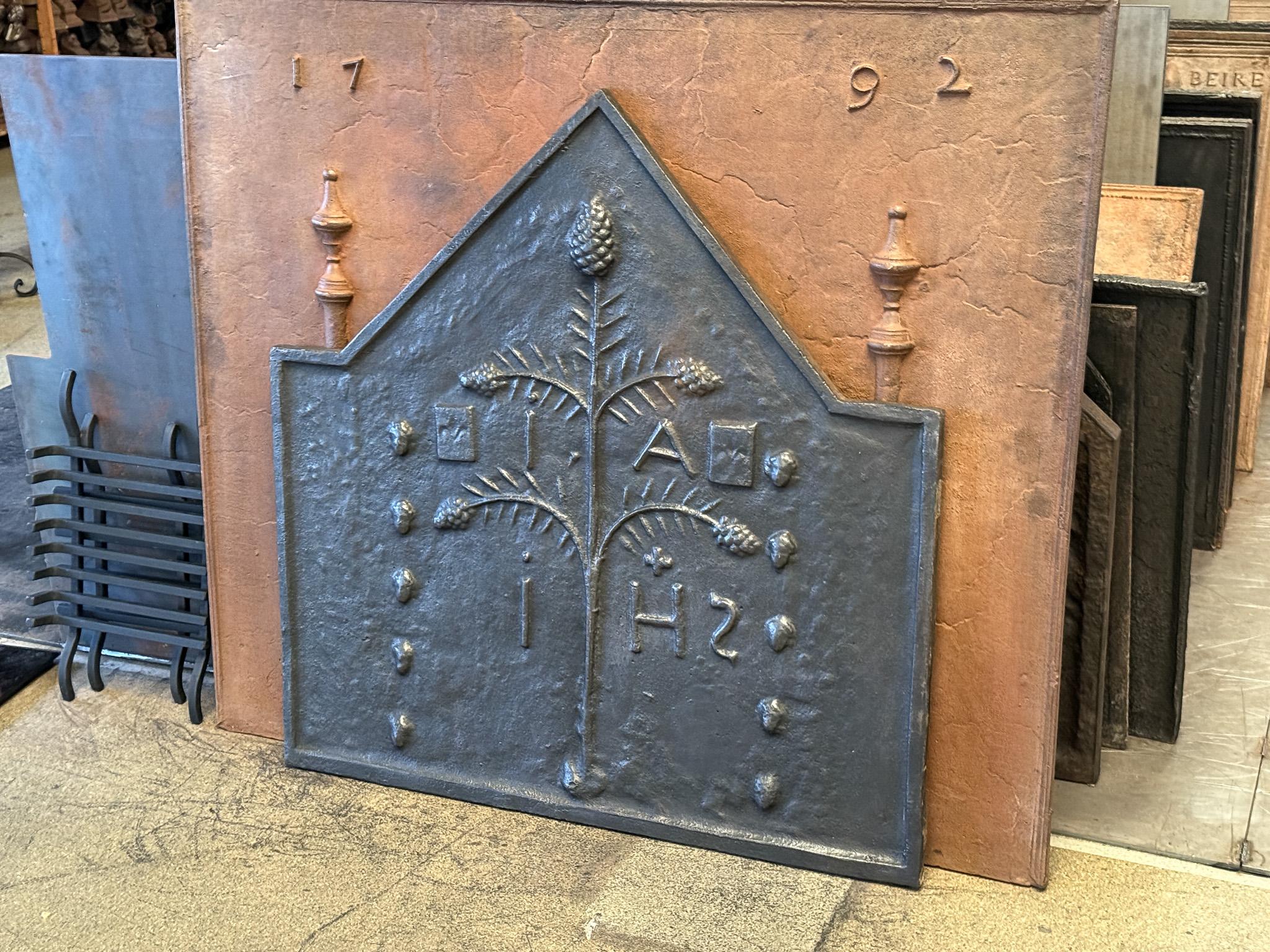 French Gothic Arms Fireback For Sale 1