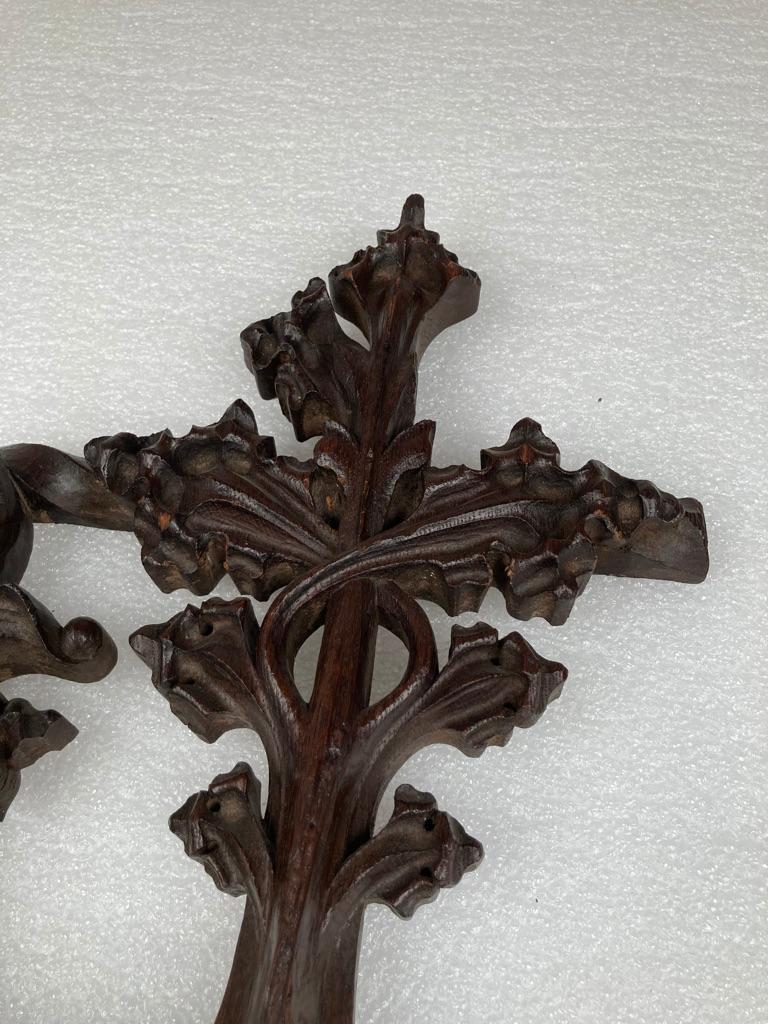 16th Century French Gothic Carved Oak Architectural Fragment 12